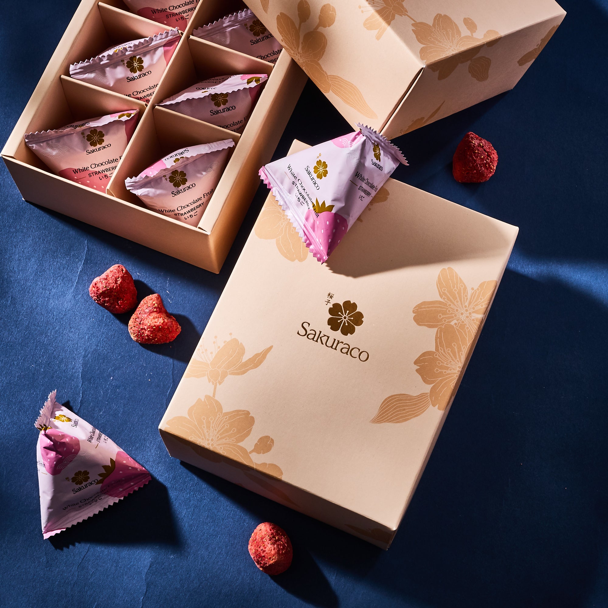 Sakuraco White Chocolate Fruit: Strawberry