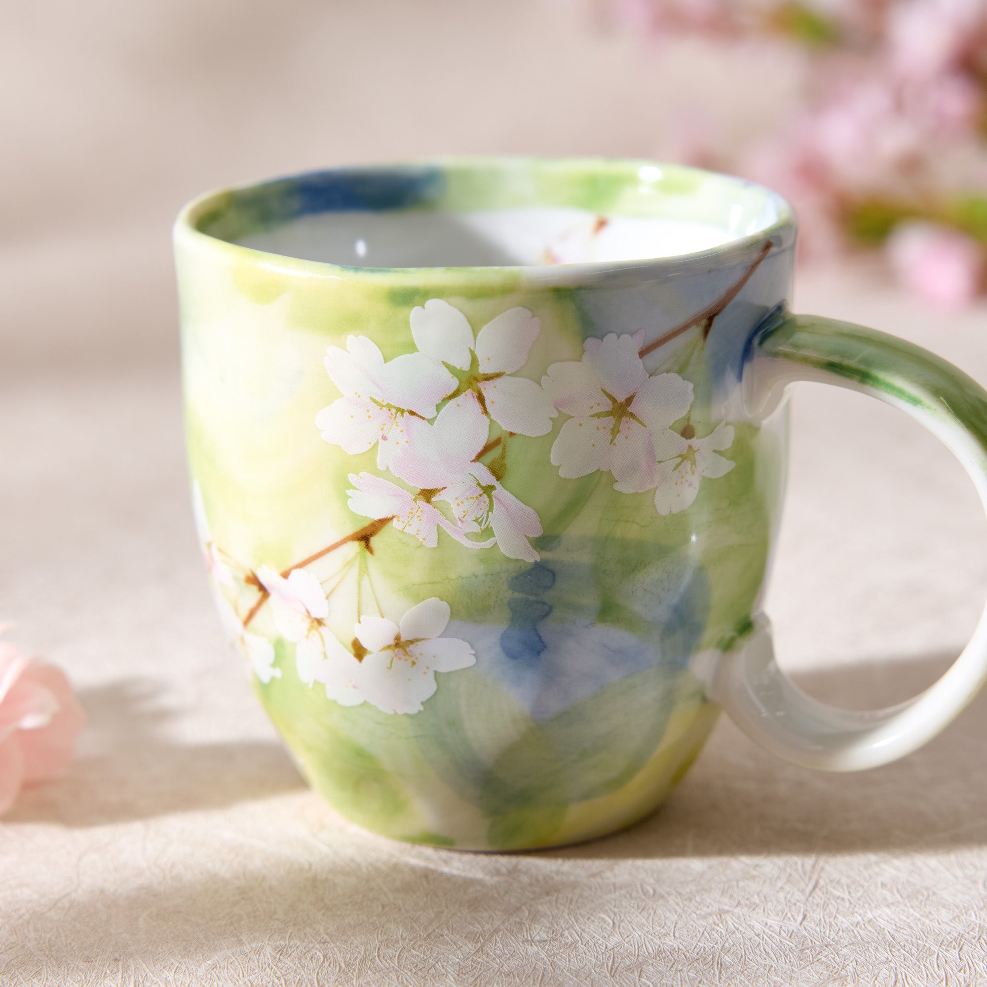 Hanagasumi Sakura Mug (Green)