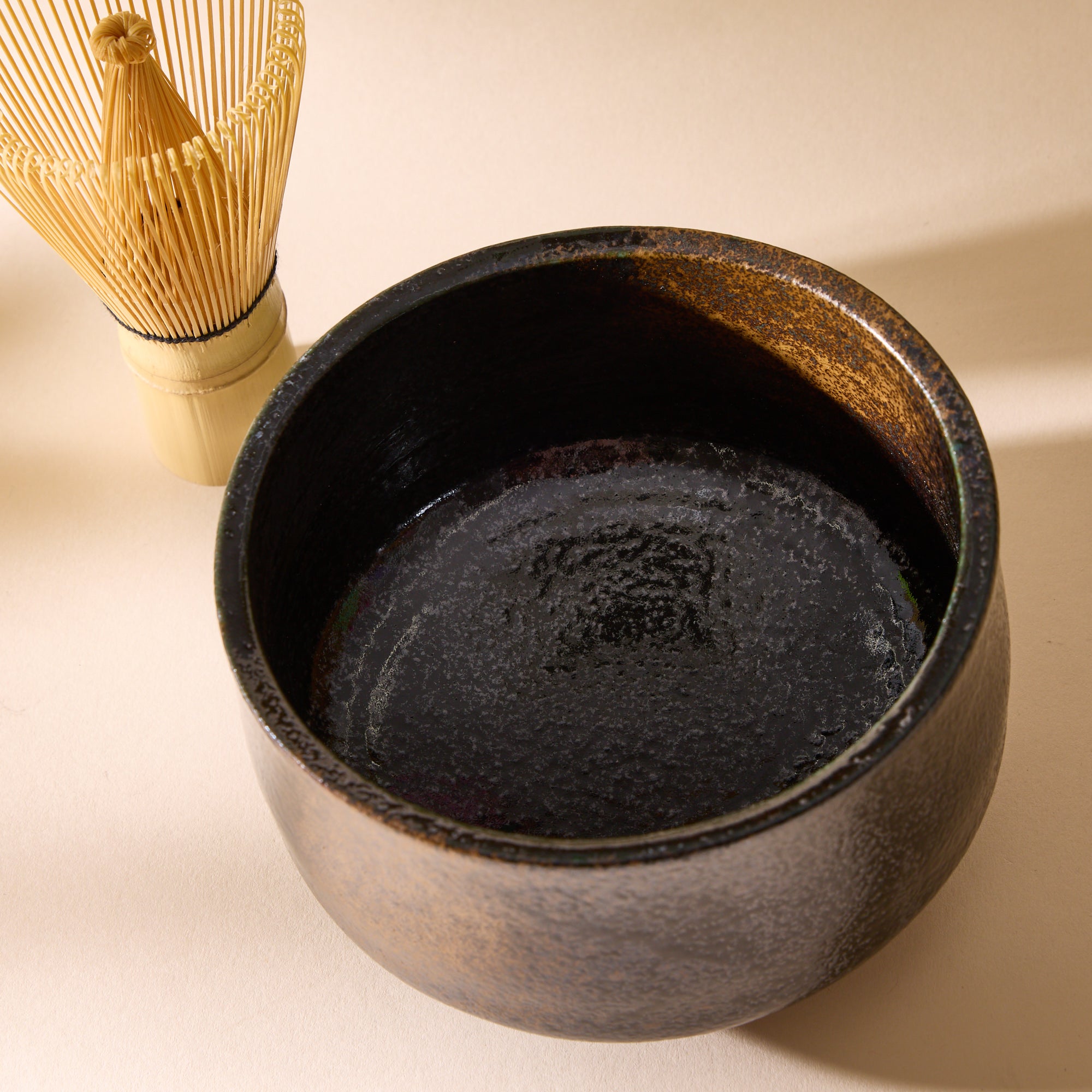 Kokusakin Gesho Matcha Bowl & Chasen Set
