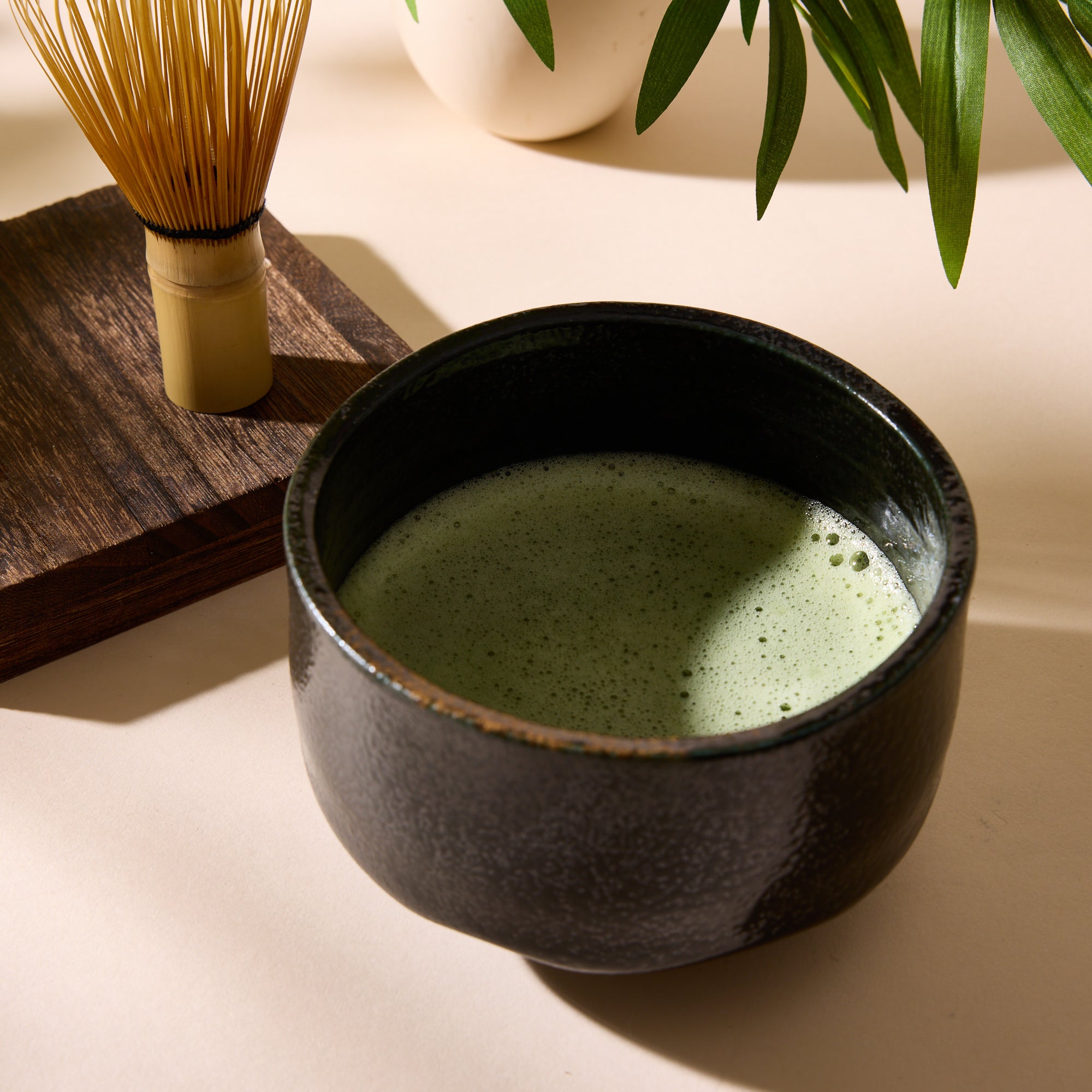 Kokusakin Gesho Matcha Bowl & Chasen Set