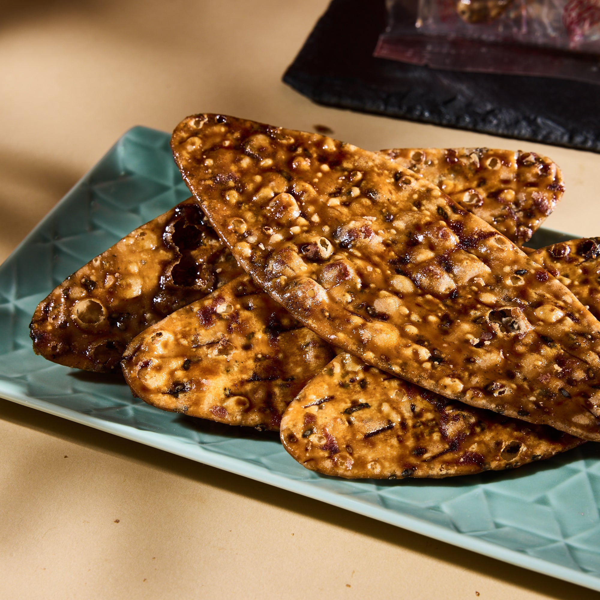 Kokuto Leaf Karinto (6 pieces)