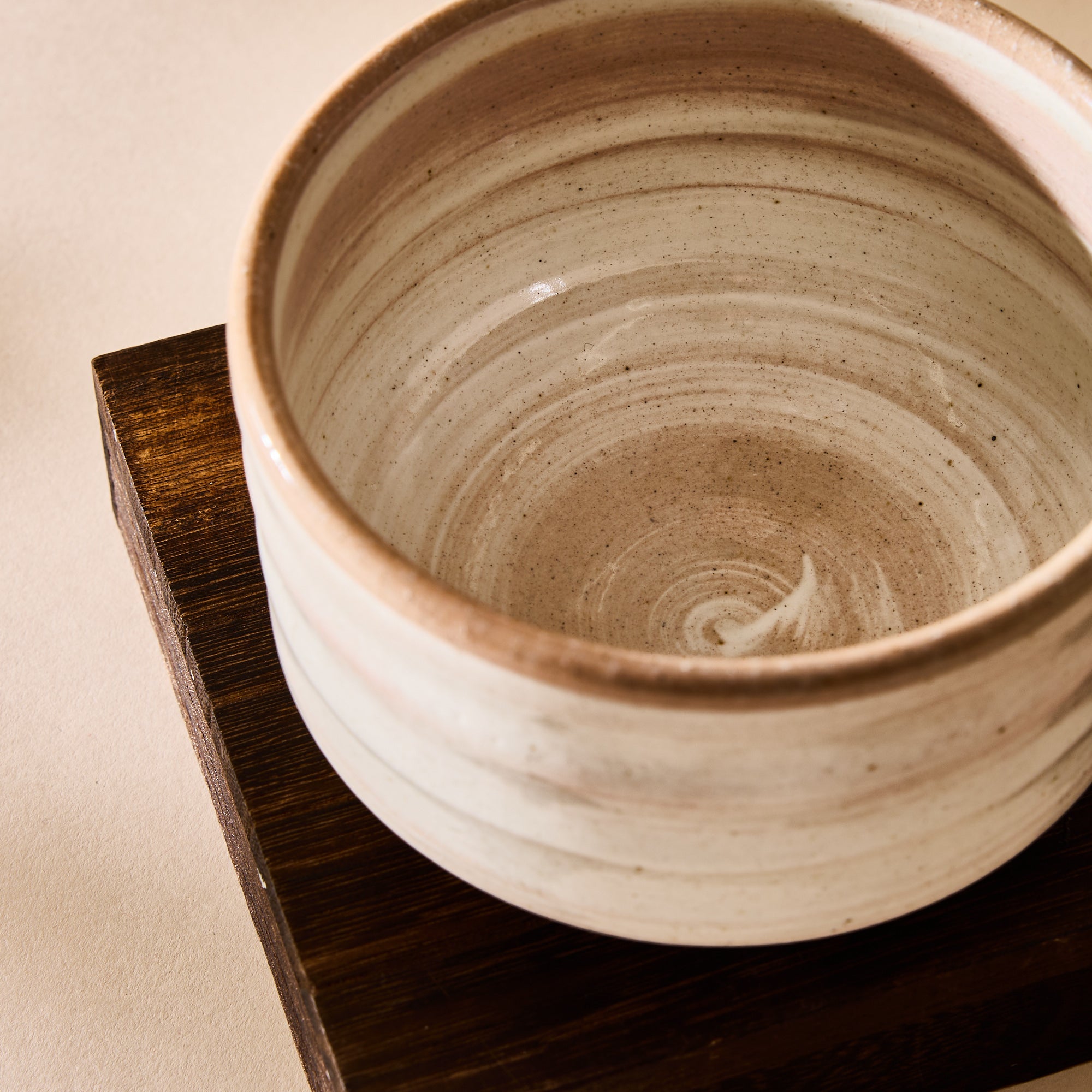 Hakeme-style Snow Brushed Matcha Bowl