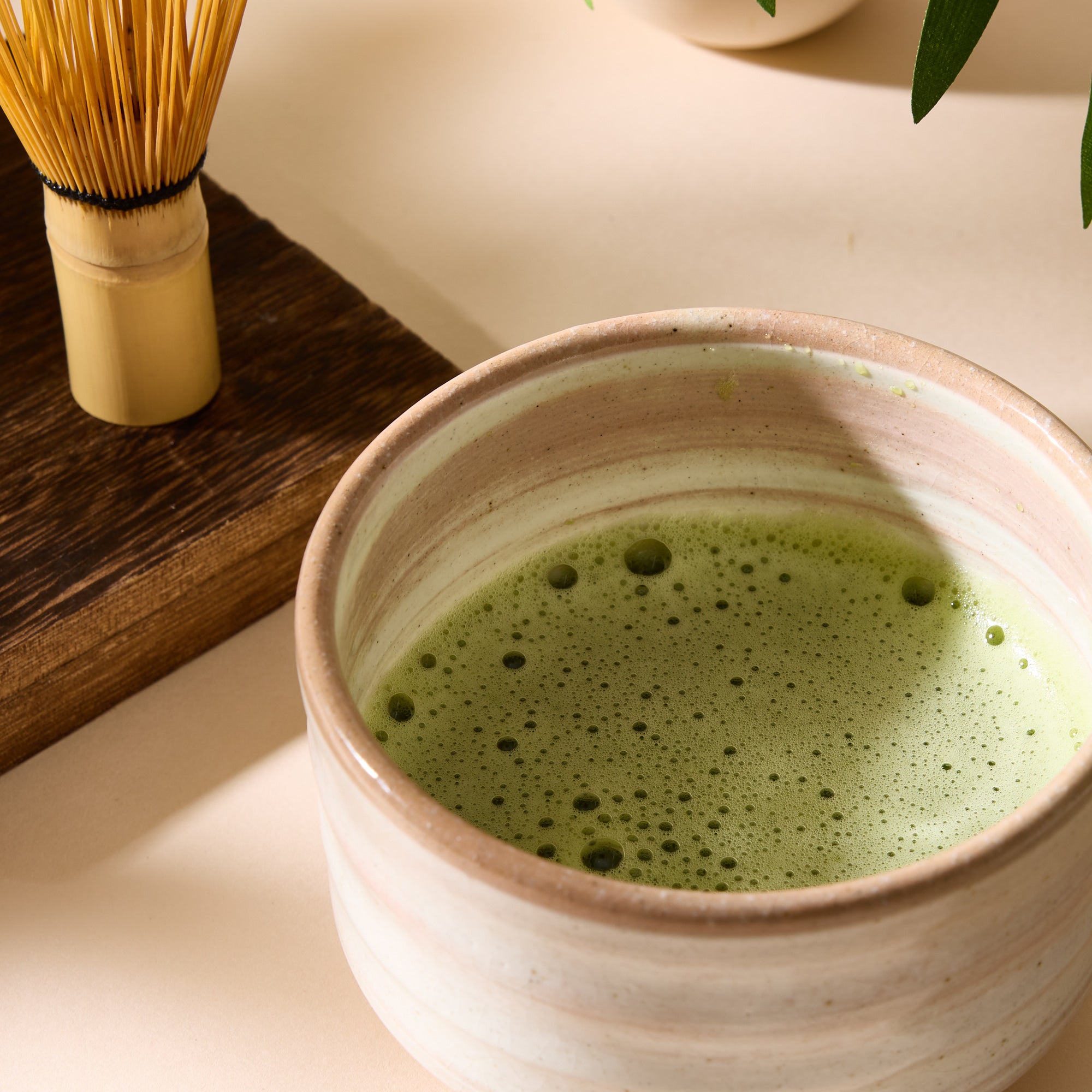 Hakeme-style Snow Brushed Matcha Bowl