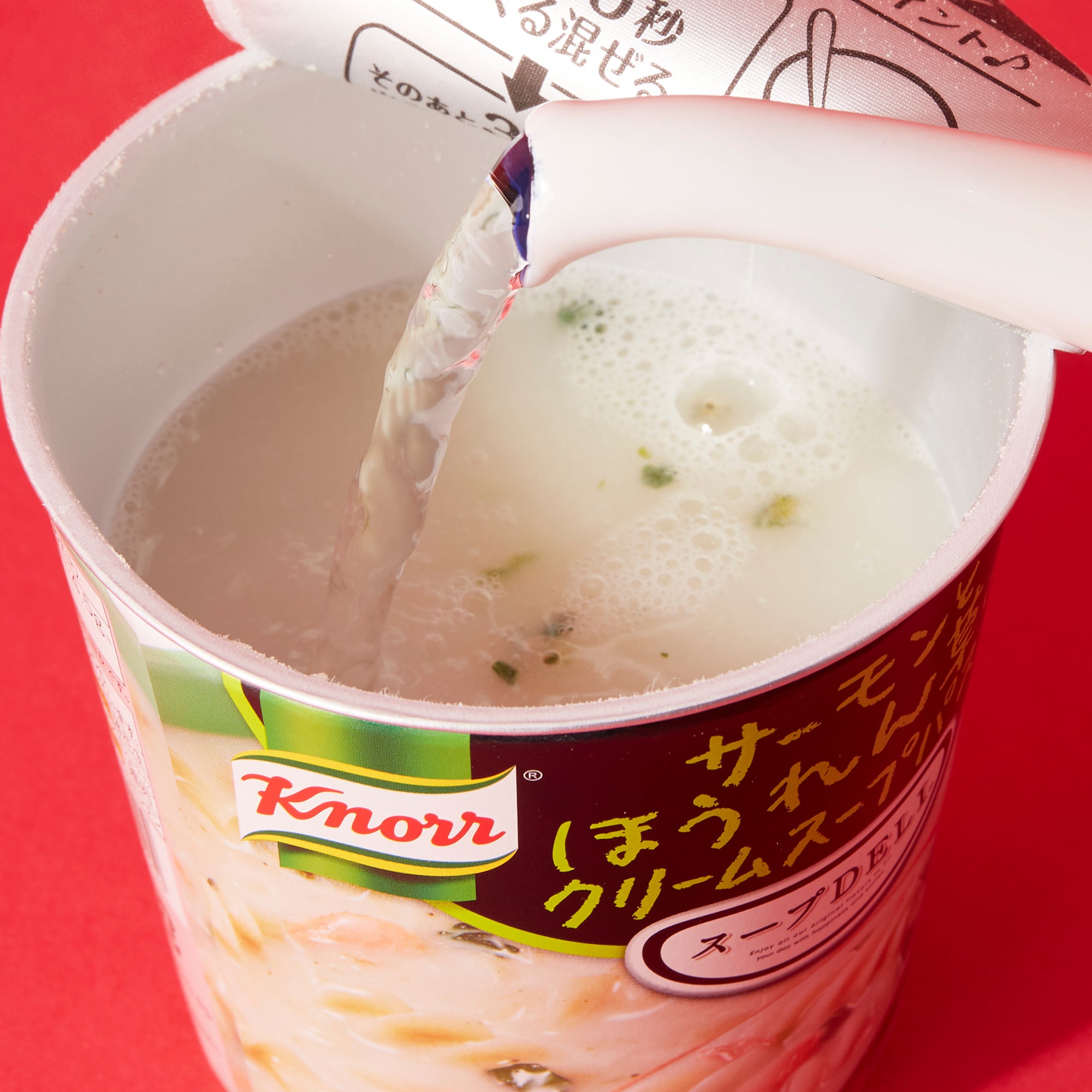 Salmon and Spinach Cream Pasta