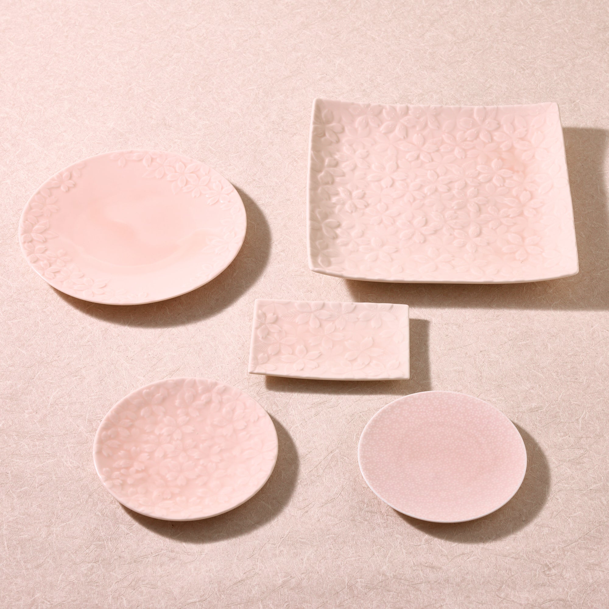 Miyama Embossed Sakura Dish