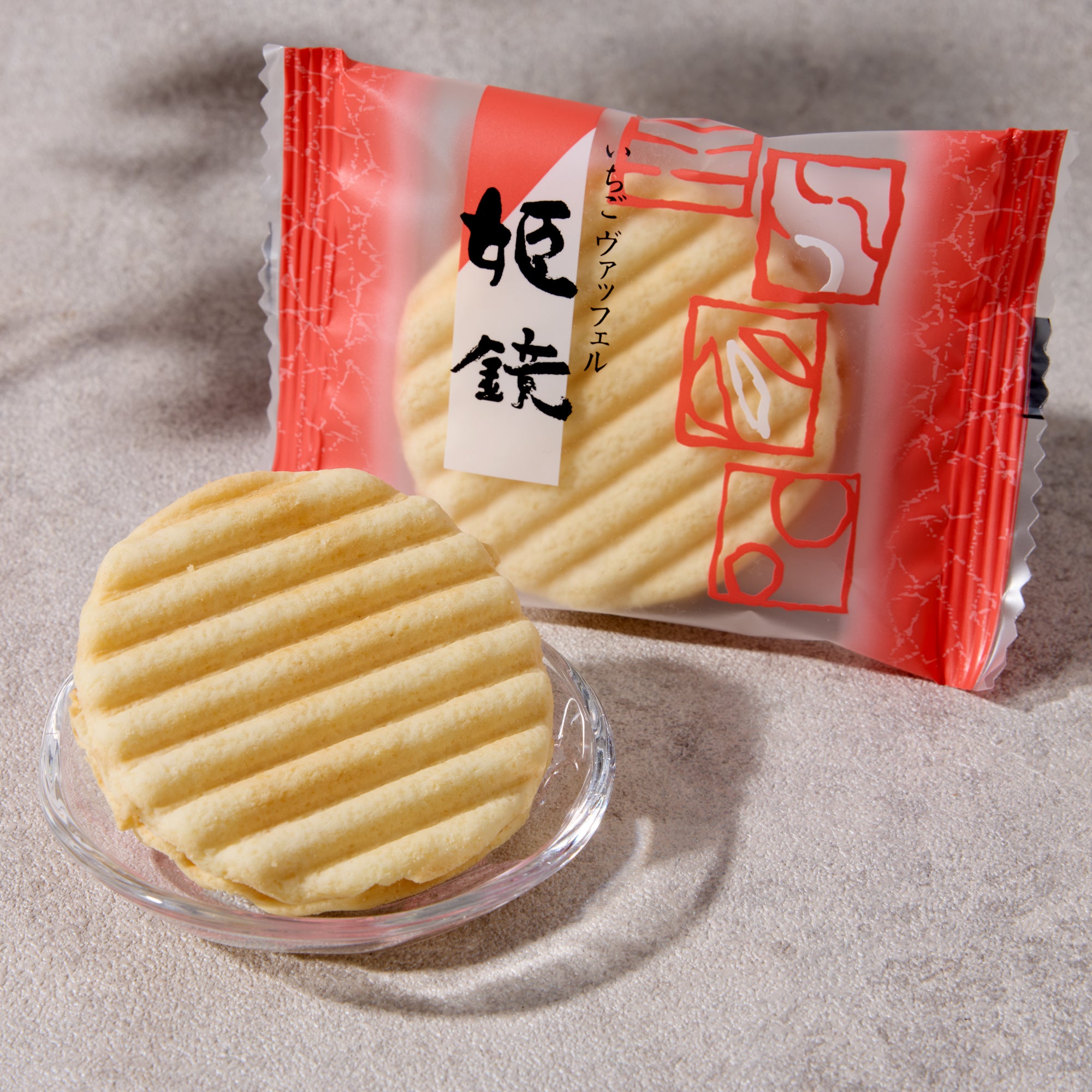 Strawberry Cream Cookie