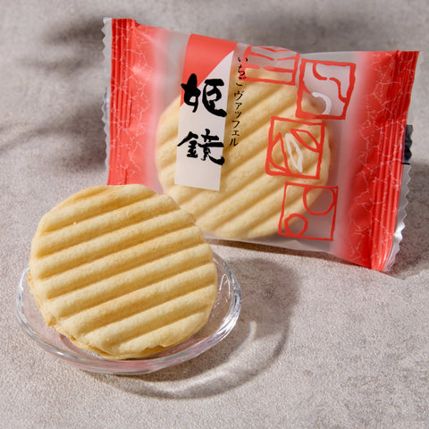 Strawberry Cream Cookie