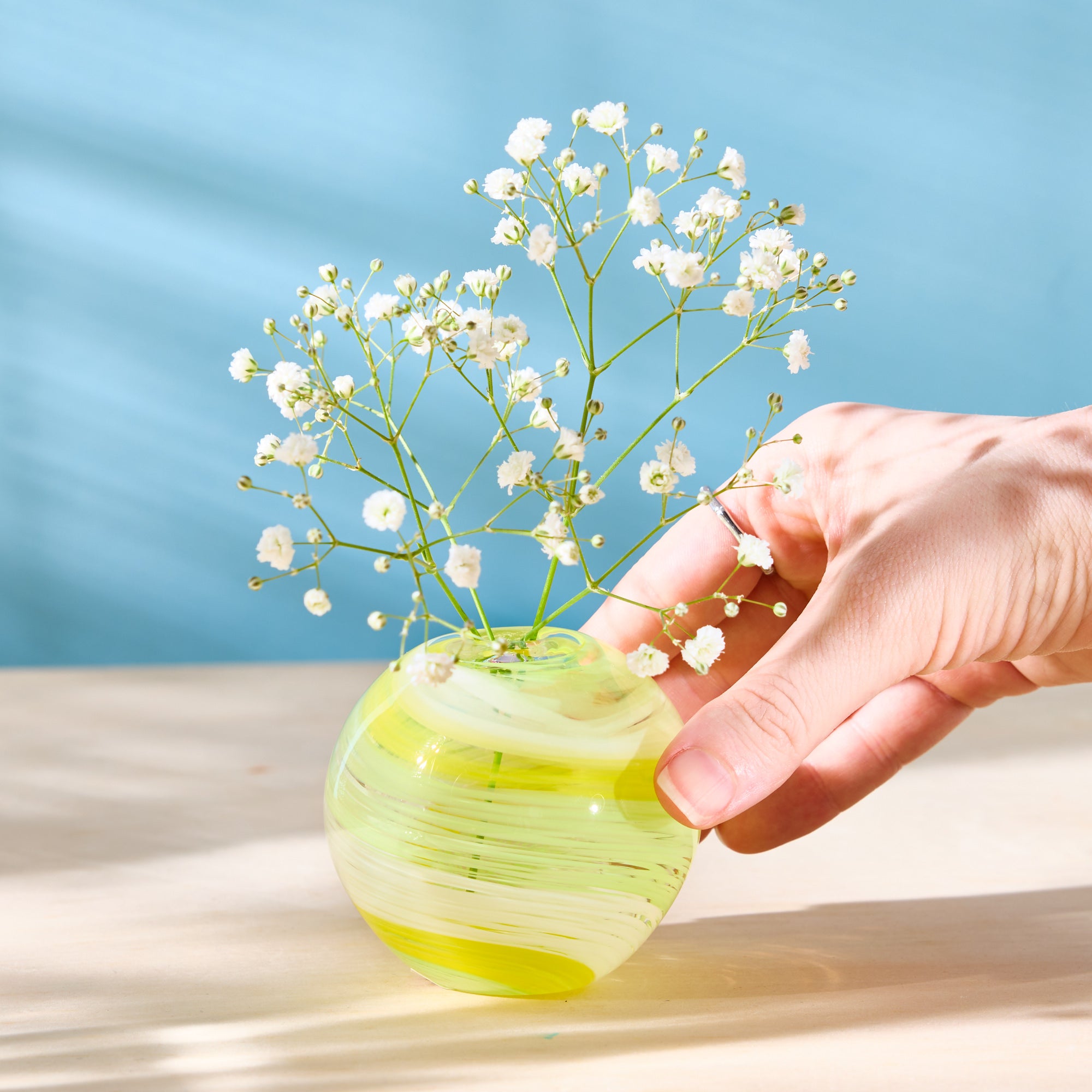 Verdant Grass Ichirin Zashi Vase
