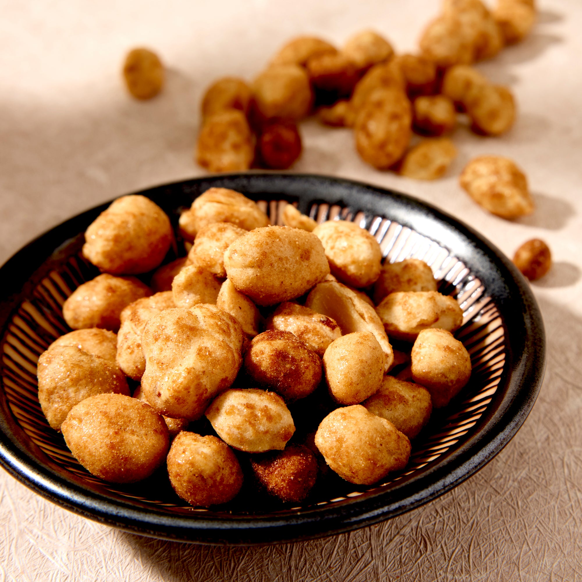 Kokuto Cinnamon Peanuts