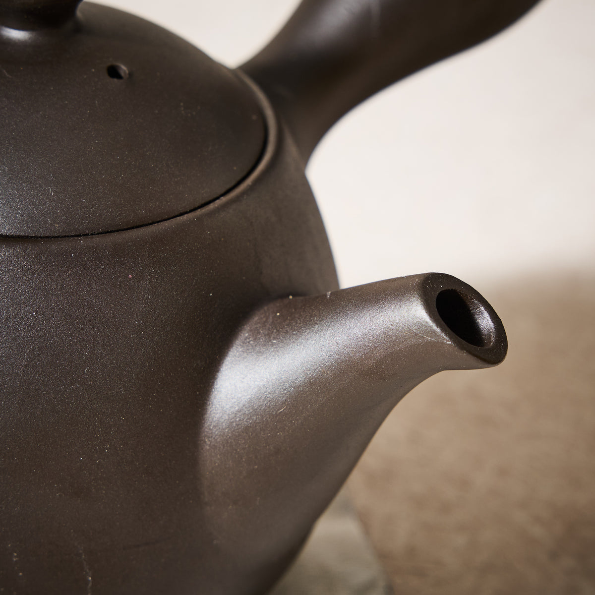 Tokoname Ware Tsukimi Rabbit Teapot