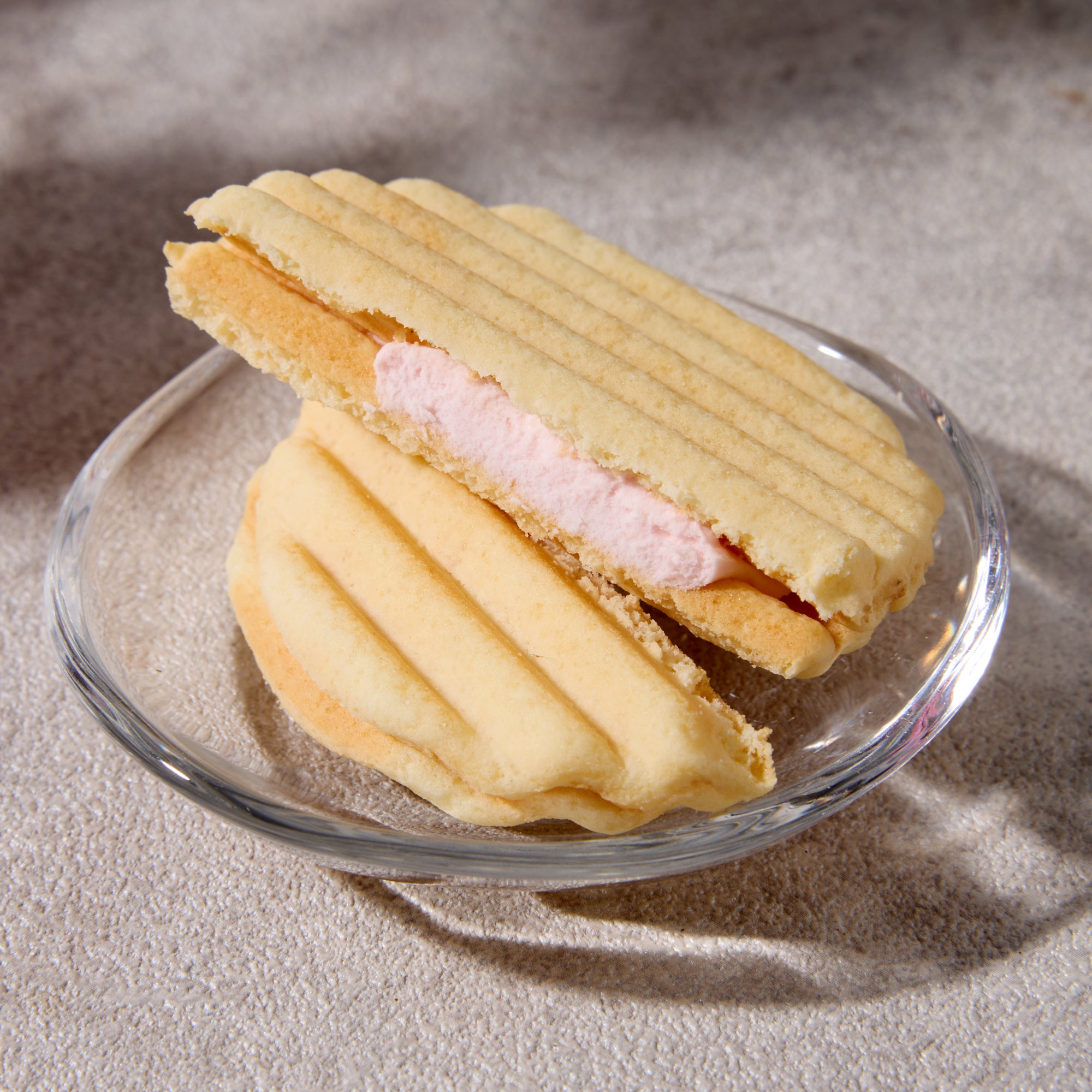 Strawberry Cream Cookie