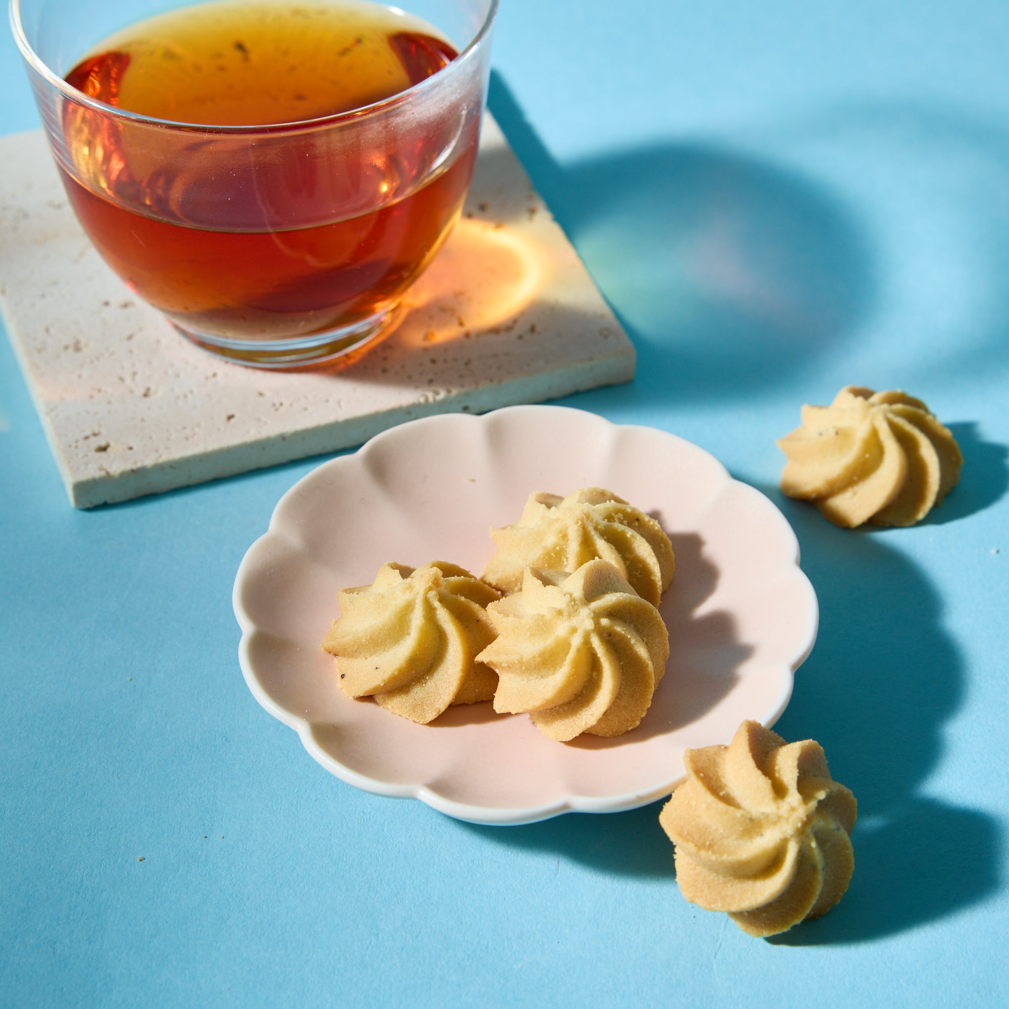 Sakura Peach Tea & Black Tea Cookies Gift Set