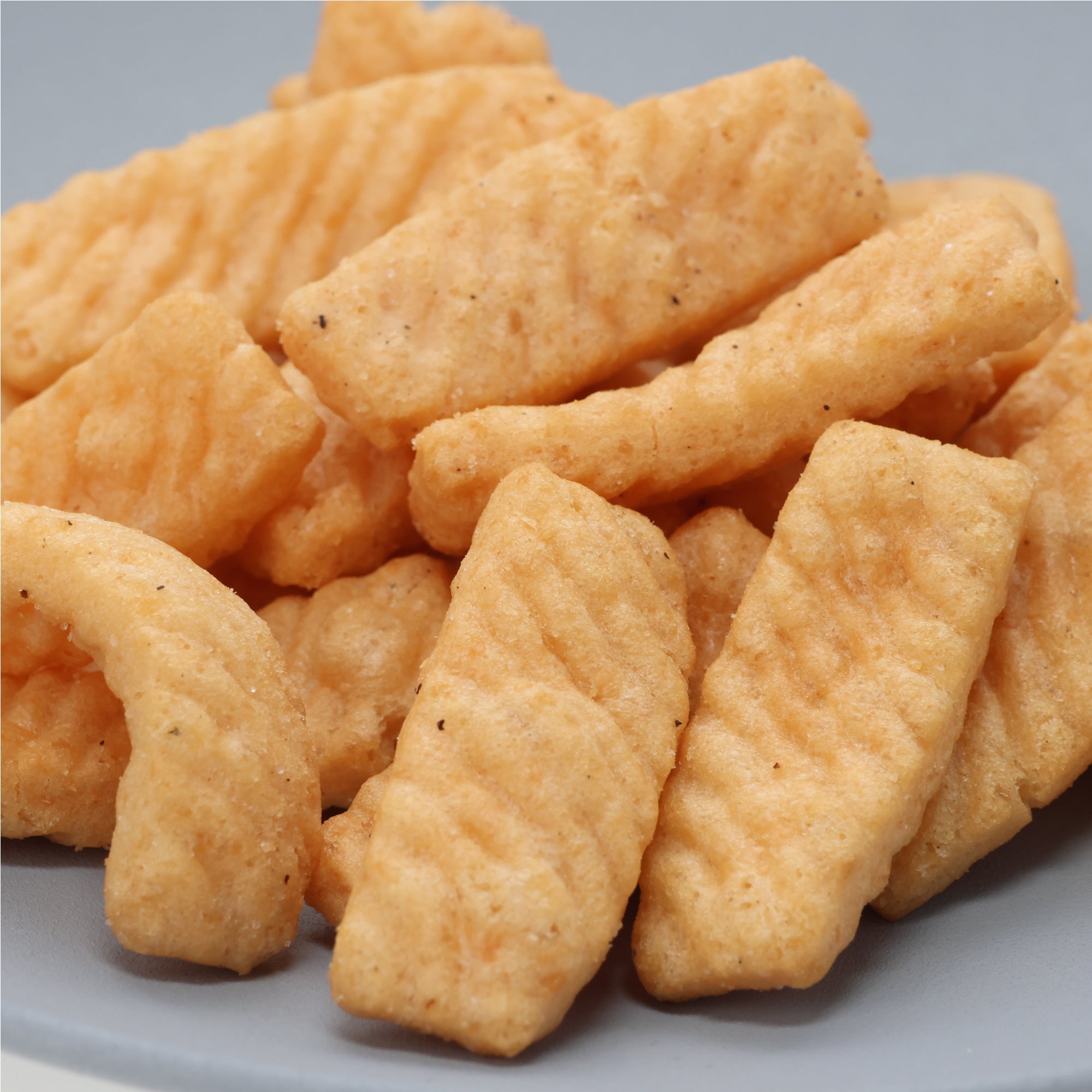 Calbee Crispy Seafood & Black Pepper Chips