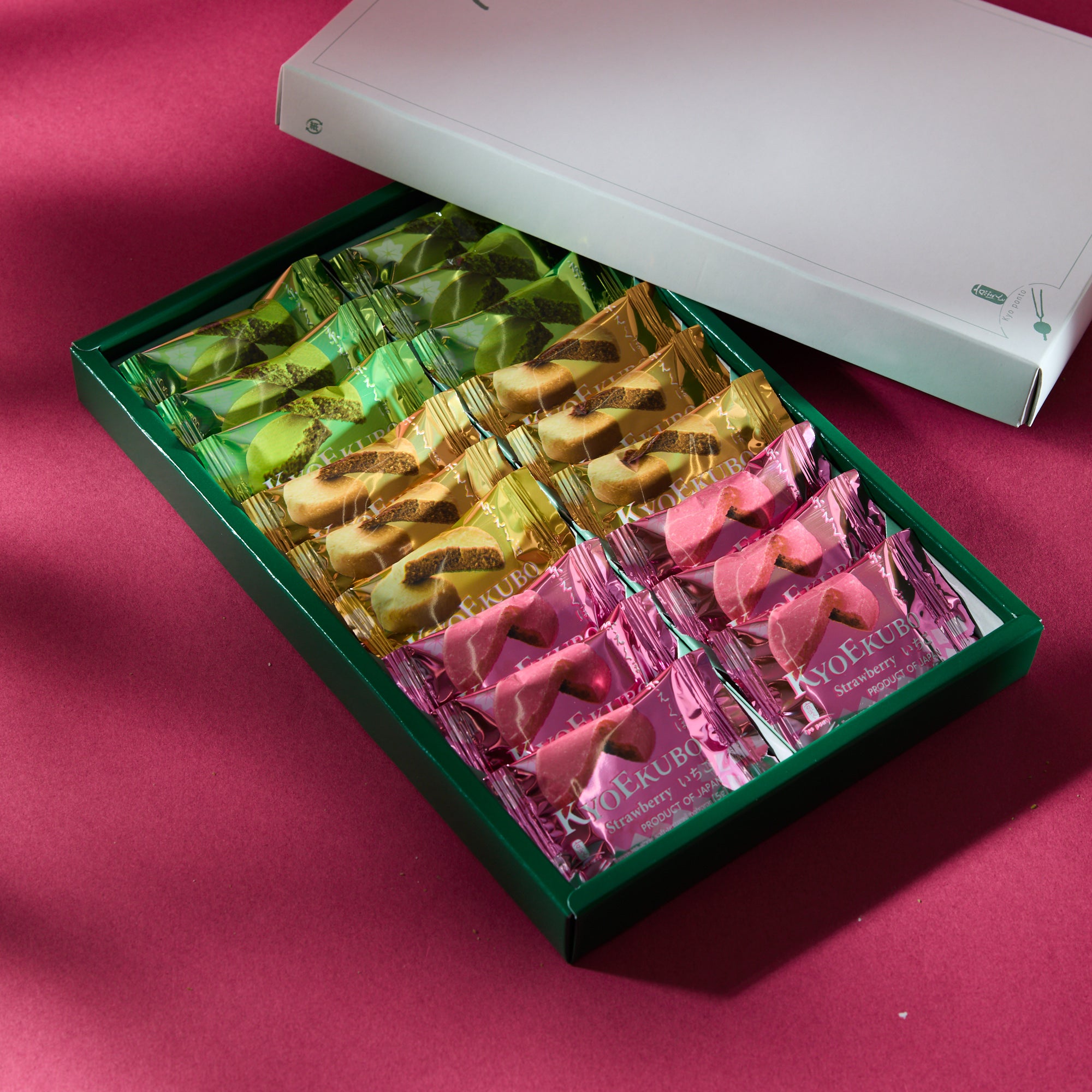 Kyoto Velvet Cookie Assortment (18 pieces)