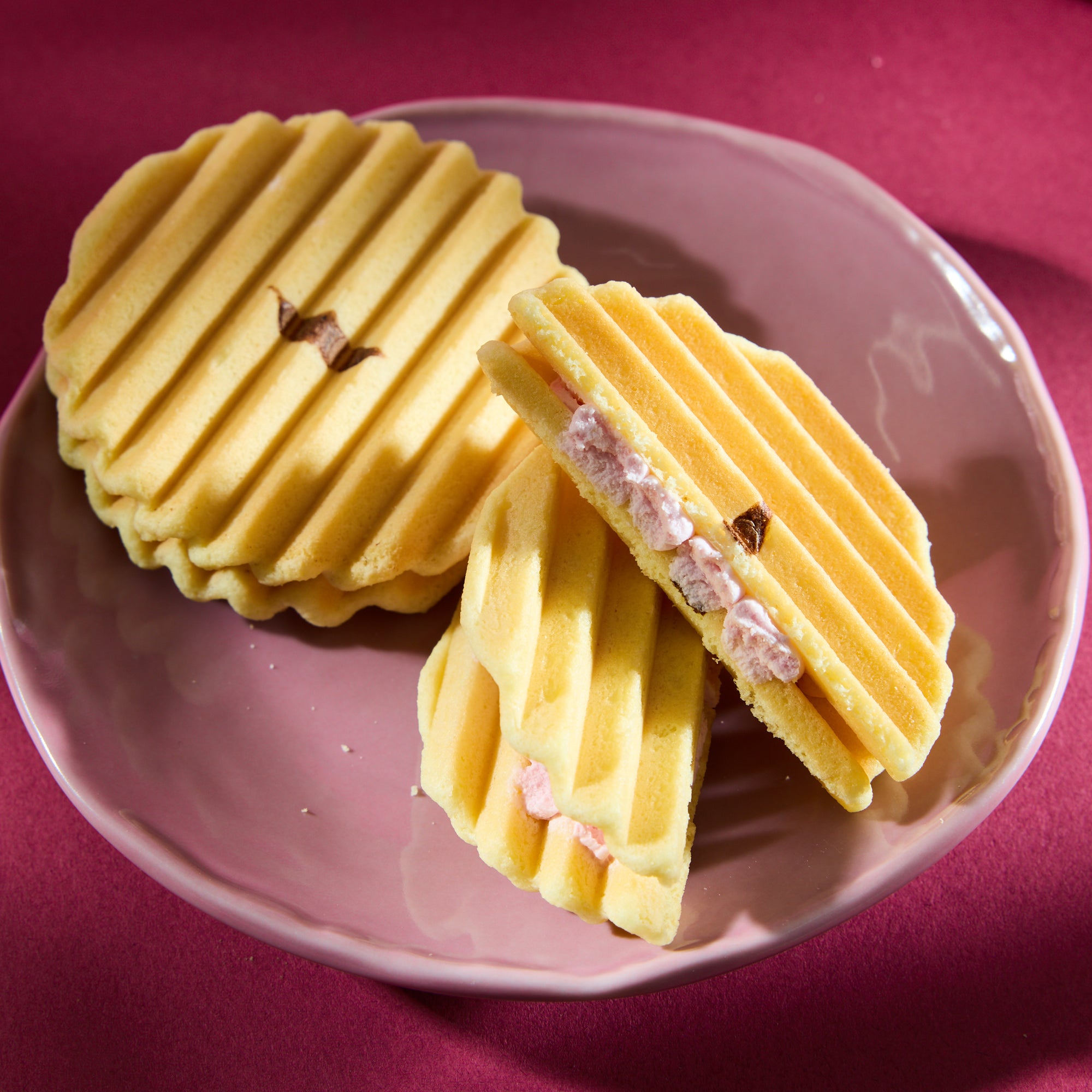 Kyoto Madoka Strawberry Waffle Cookies (5 pieces)