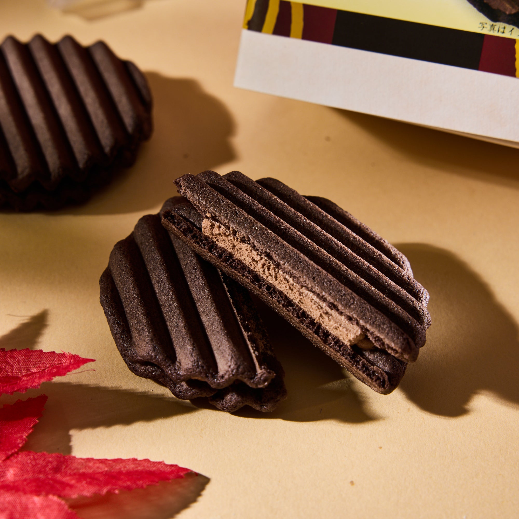 Chocolate Waffle Sandwich Cookie (5 pieces)