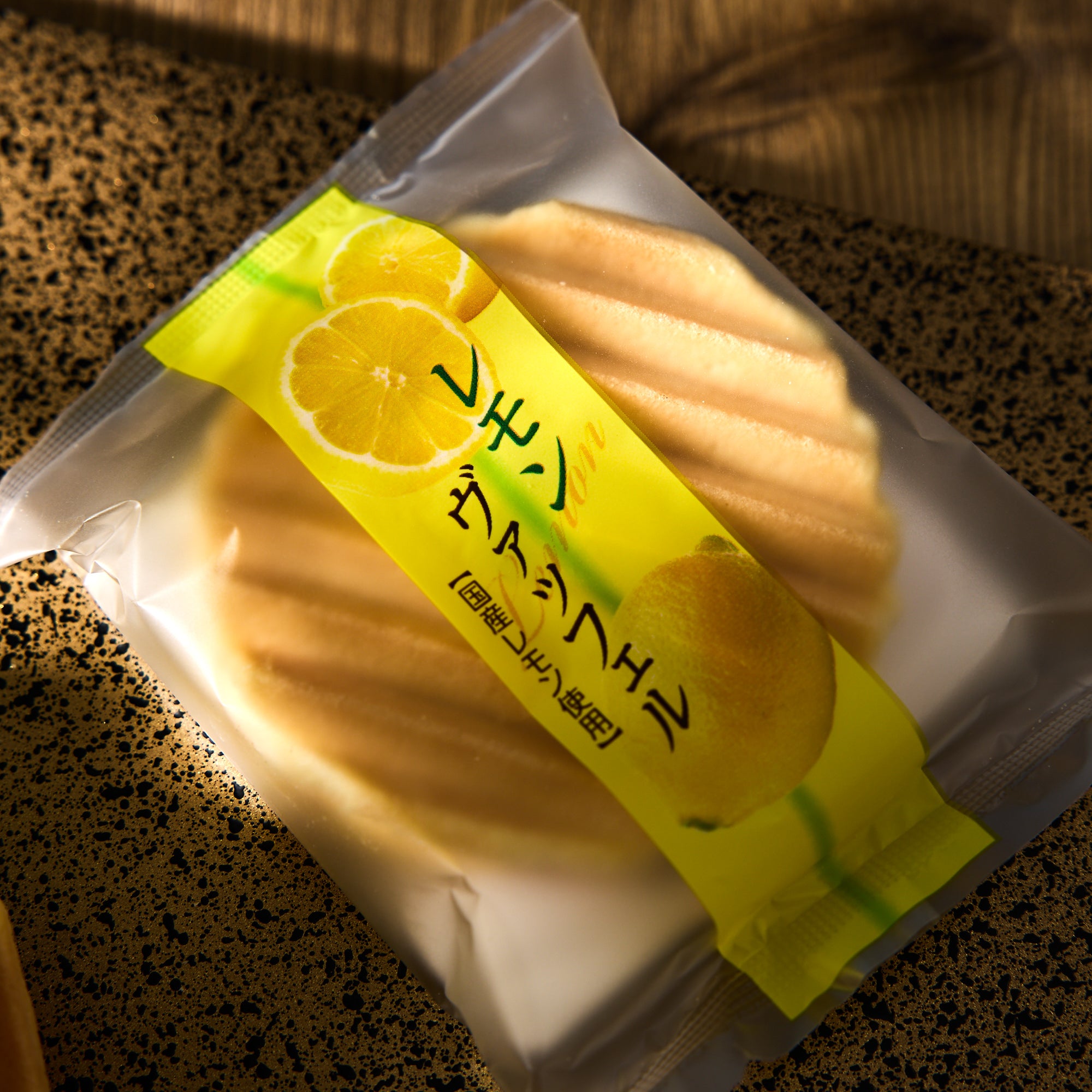 Lemon Cream Sandwich Waffle Cookie (5 pieces)