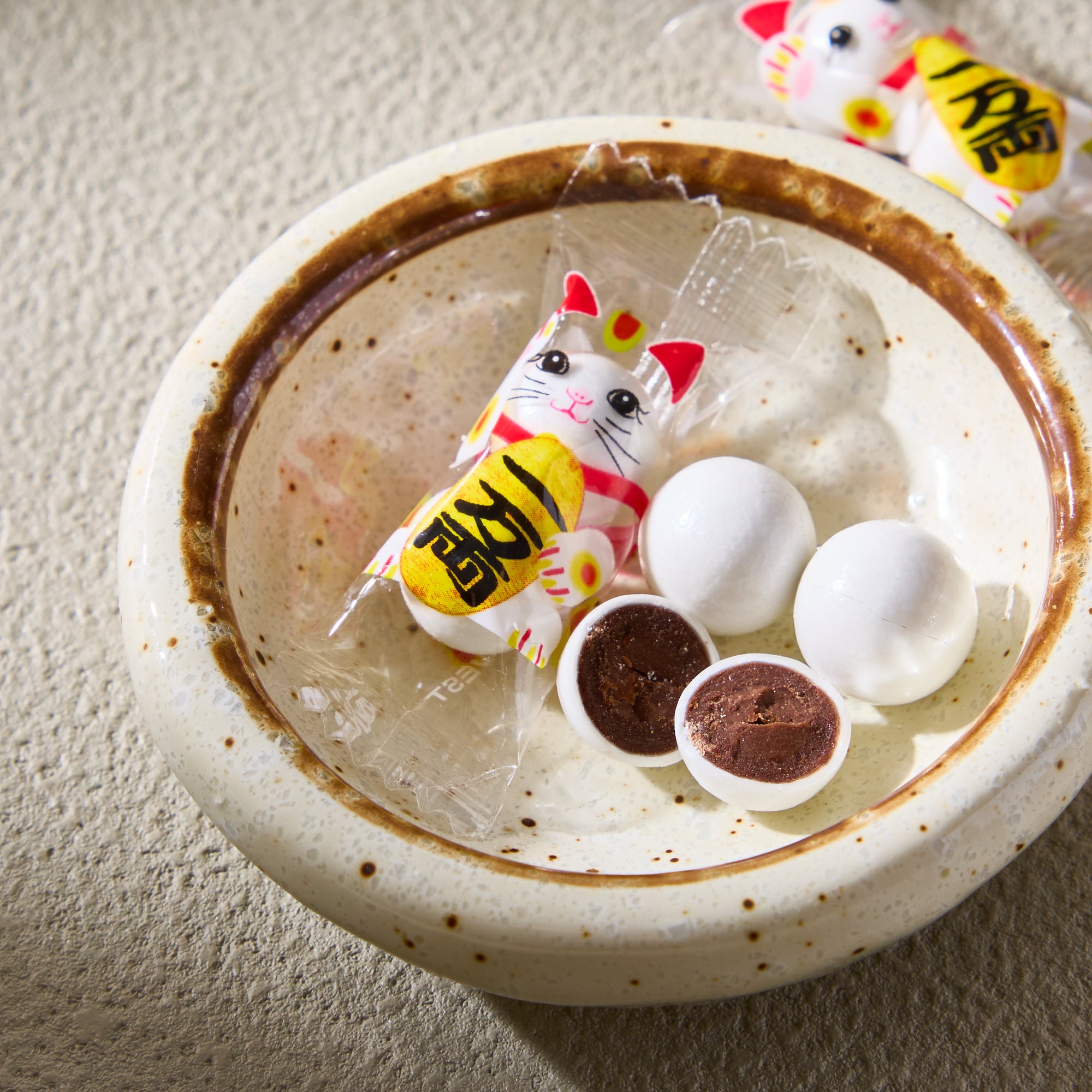 Maneki Neko Chocolate Balls (156 pieces)