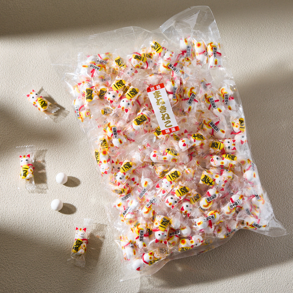 Maneki Neko Chocolate Balls (156 pieces)