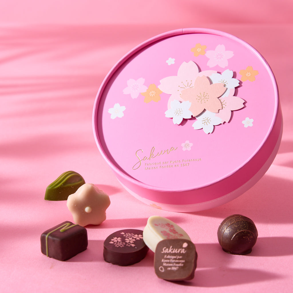 Sakura Chocolate Gift Box (11 pieces)