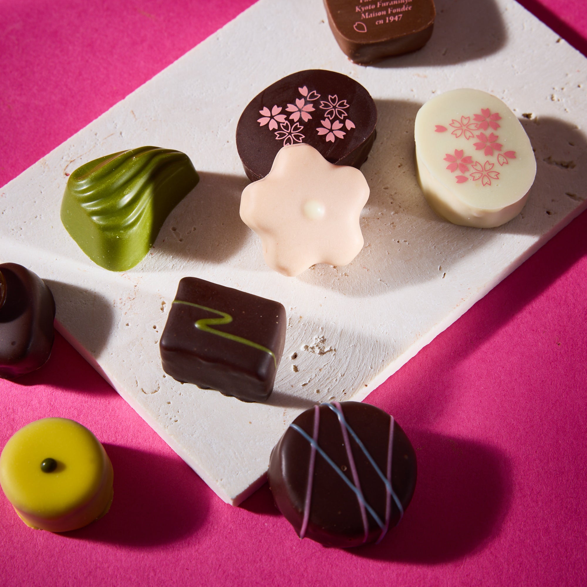 Furansuya Sakura Chocolate Assortment (11 pieces)
