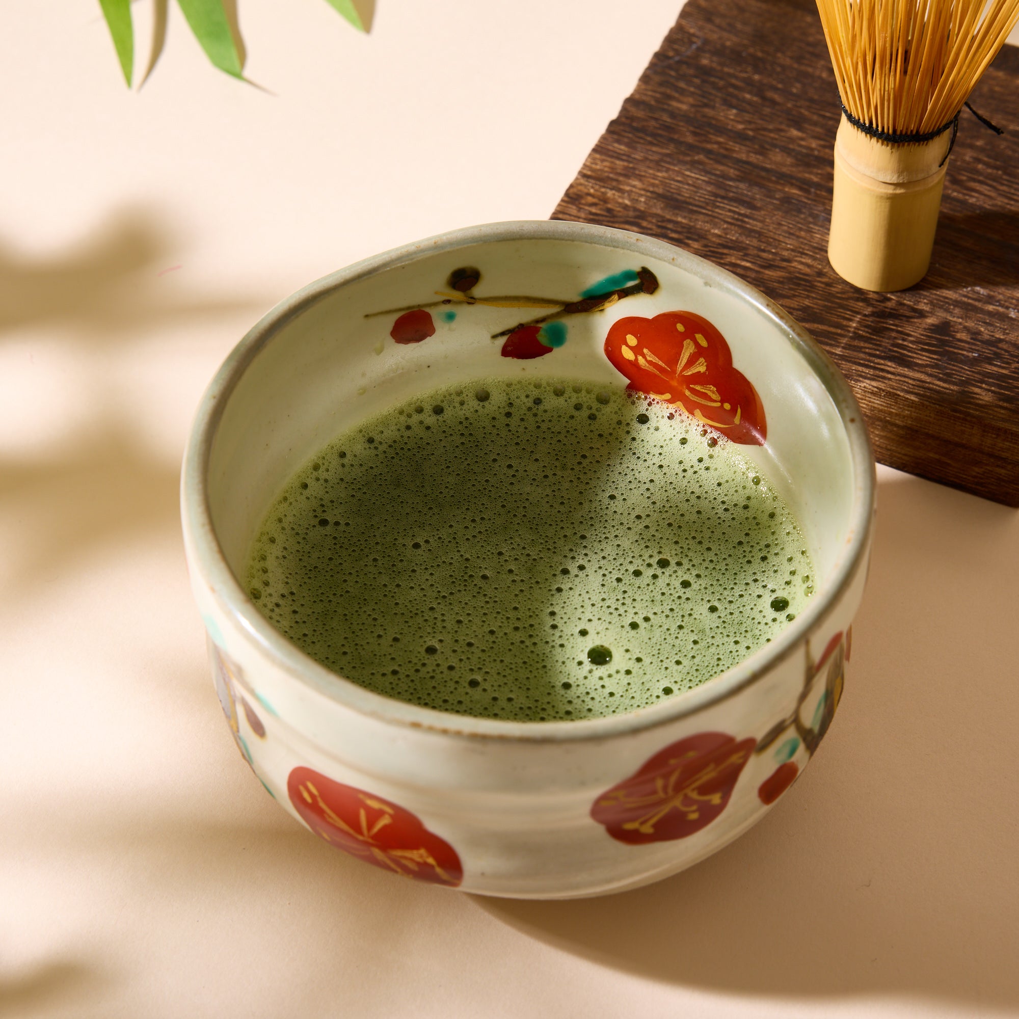 Kohiki-style Red Plum Matcha Bowl & Chasen Set
