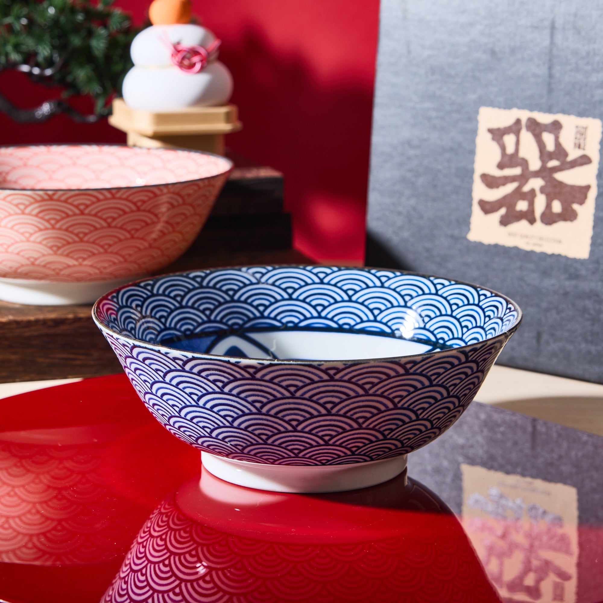 Maneki Neko Ramen Bowl Set (2 bowls, 2 spoons)