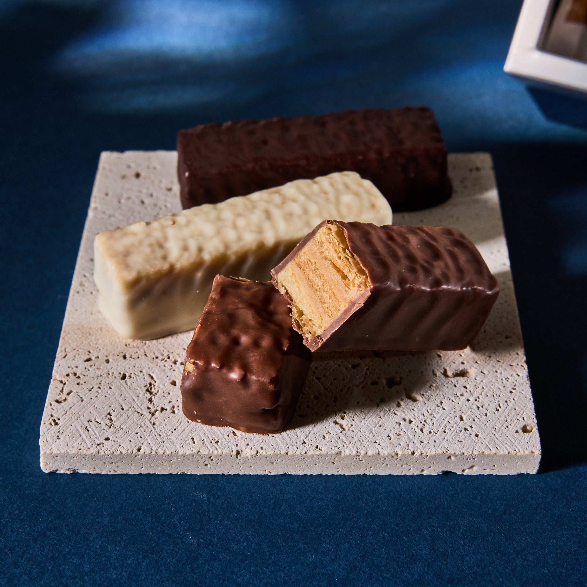 Ishiya Hokkaido Chocolate Pie Sticks (6 pieces)