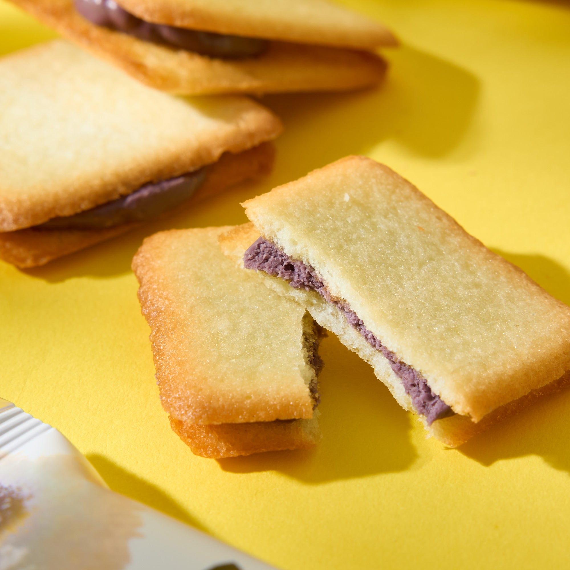 Okinawa Beni Imo Langue de Chat Cookies (8 pieces)