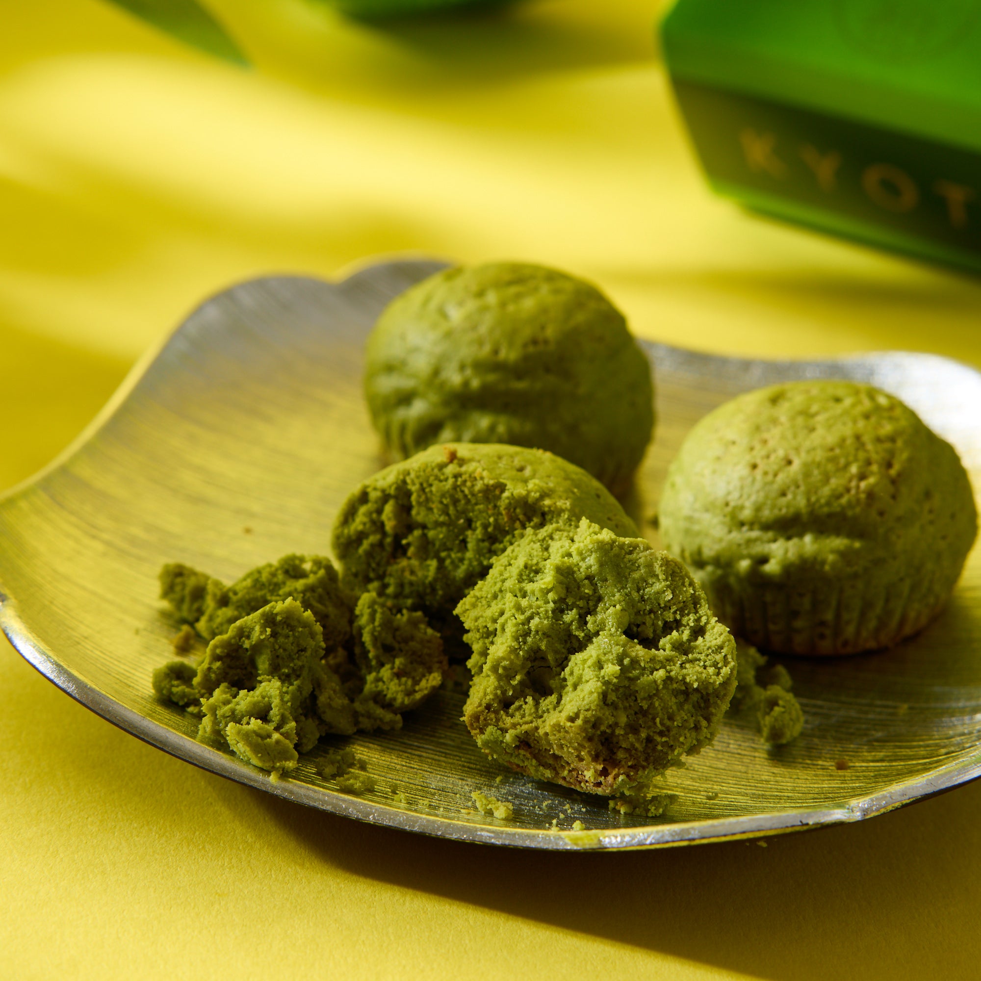 Kyoto Matcha Baked Chocolate (12 pieces)
