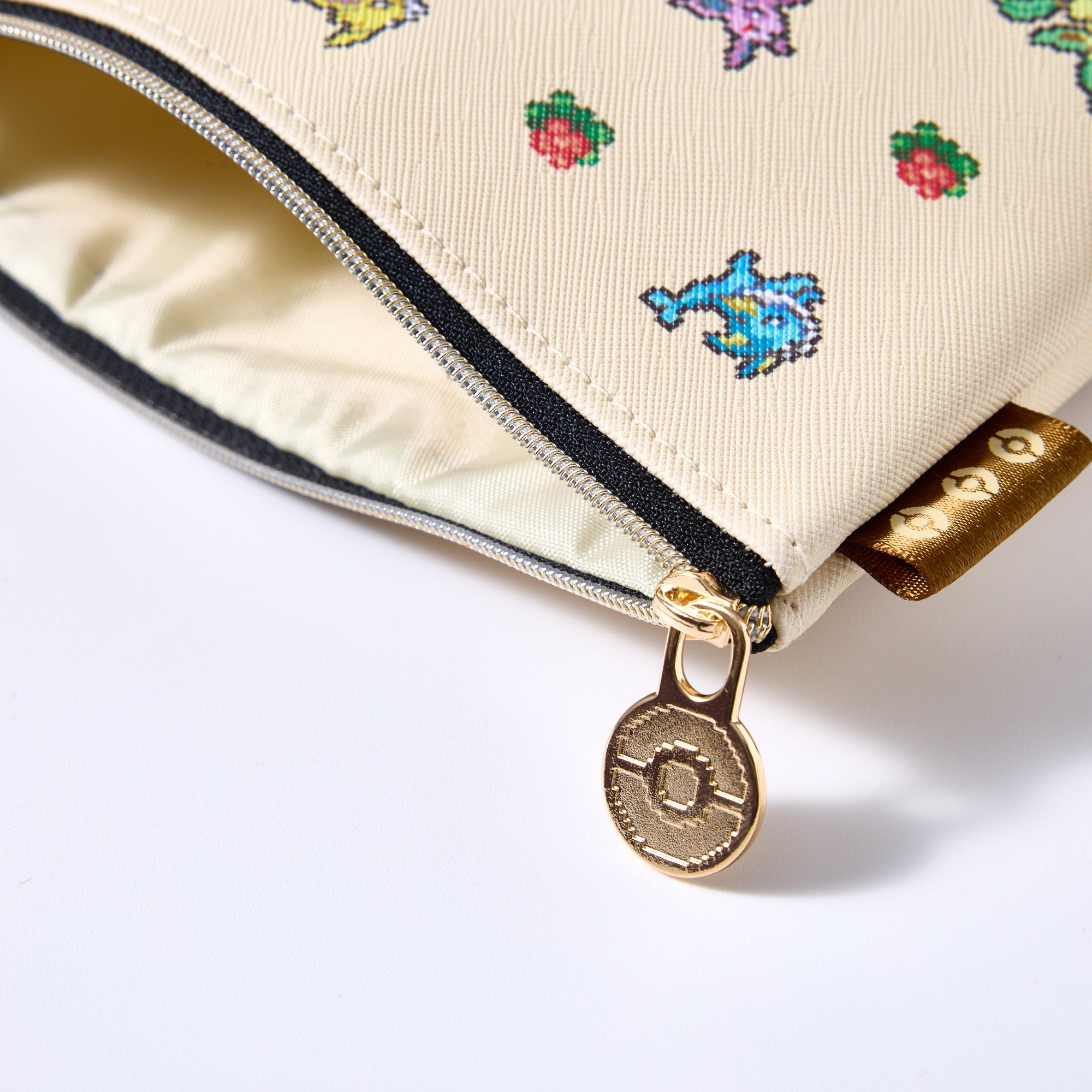 Chocolate Cookies w/ Pokémon Pouch (Eevee Friends)