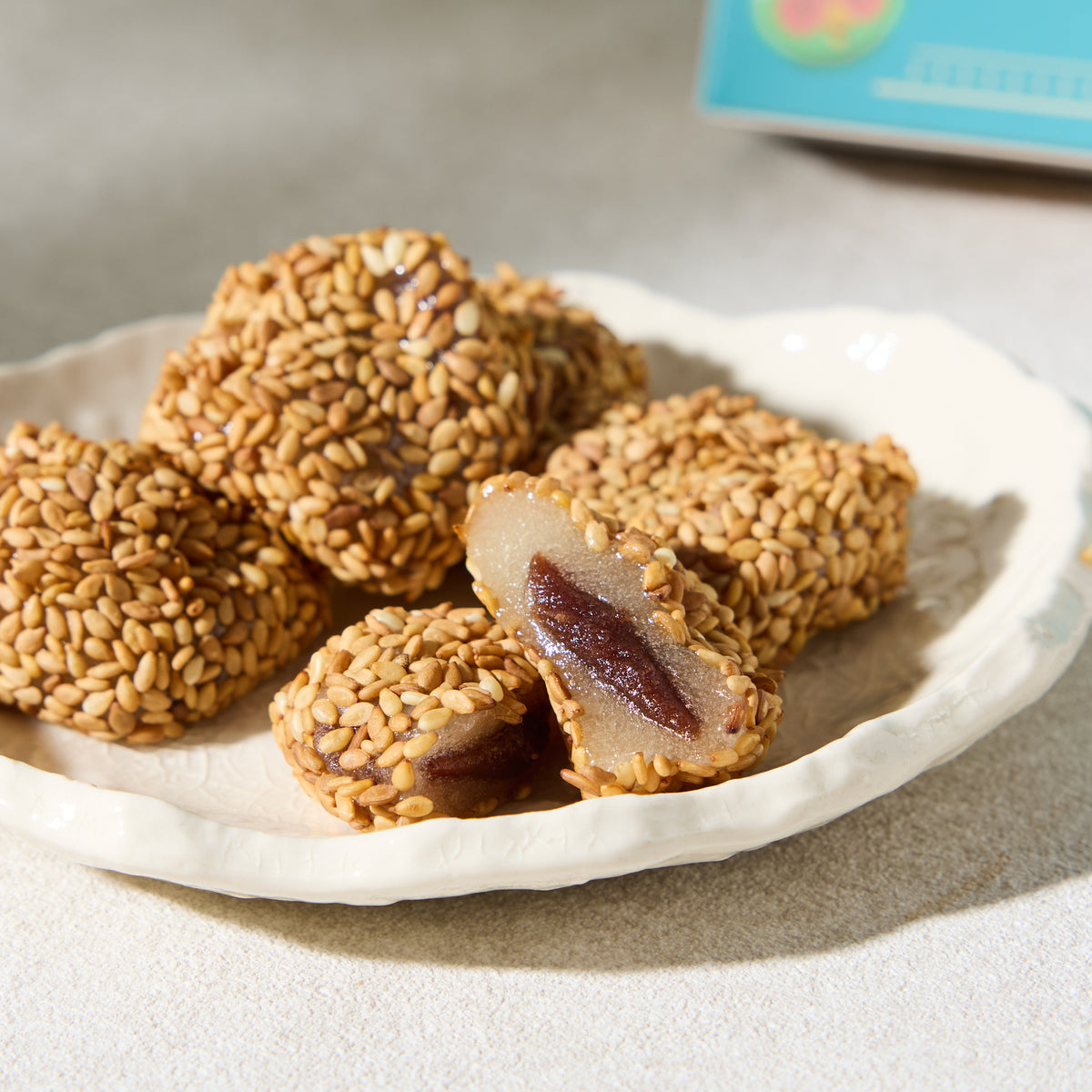 Sesame Mochi with Red Bean — Kibi Dango (16 pieces)