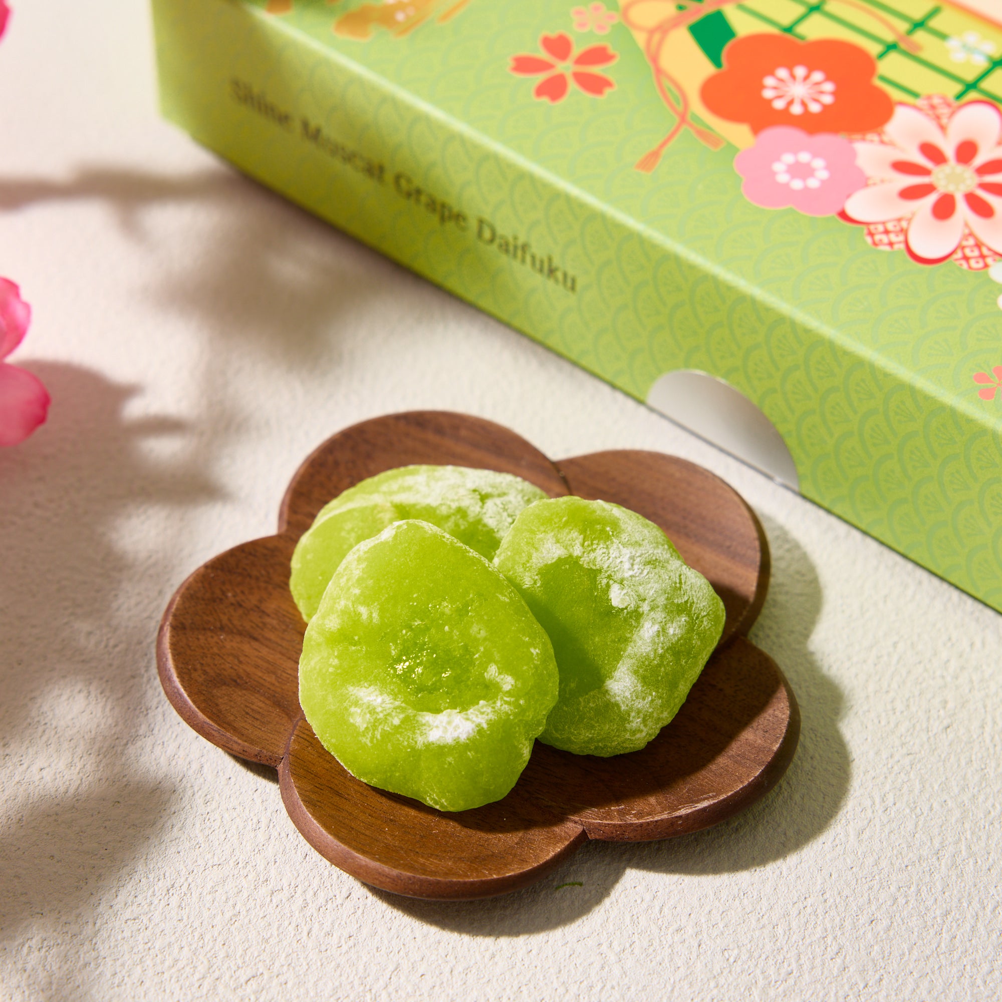 Shine Muscat Mochi (16 pieces) – Japan Haul
