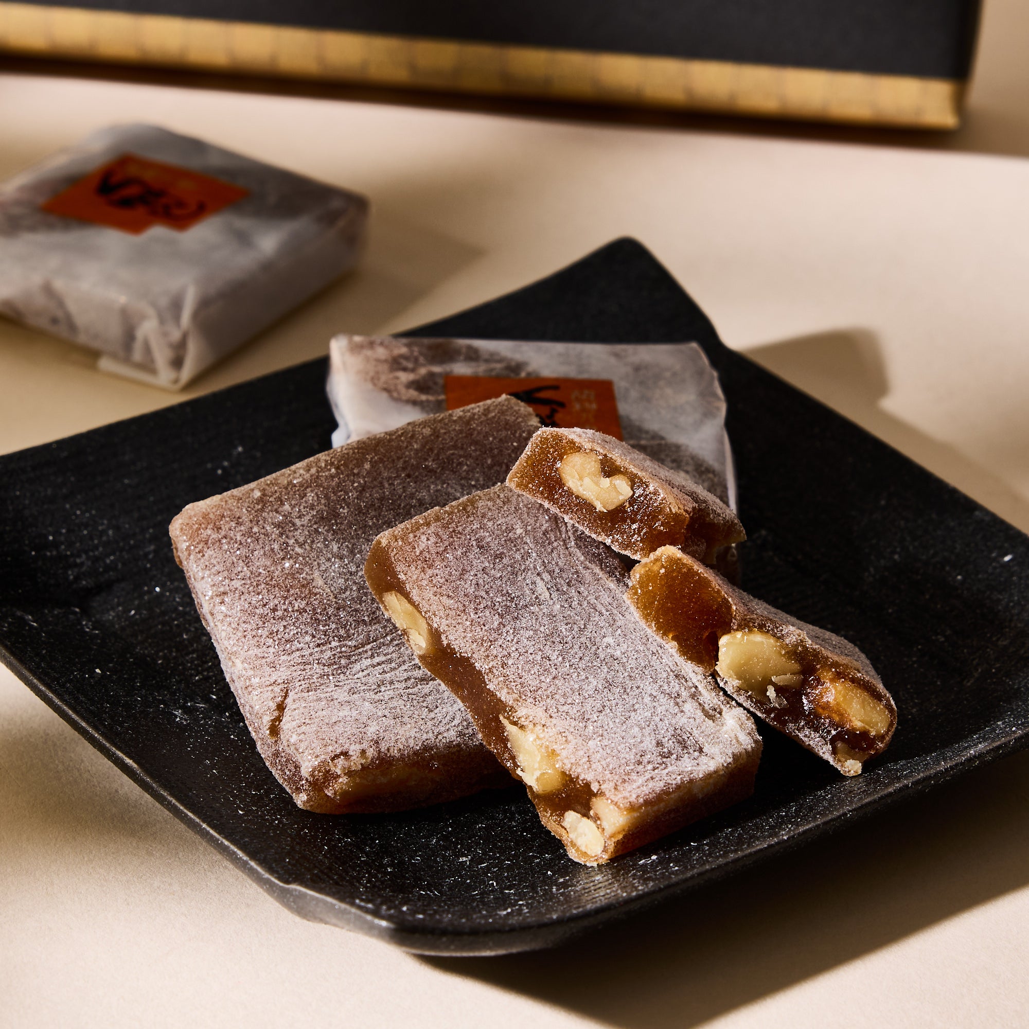 Walnut Yubeshi Mochi (8 pieces)