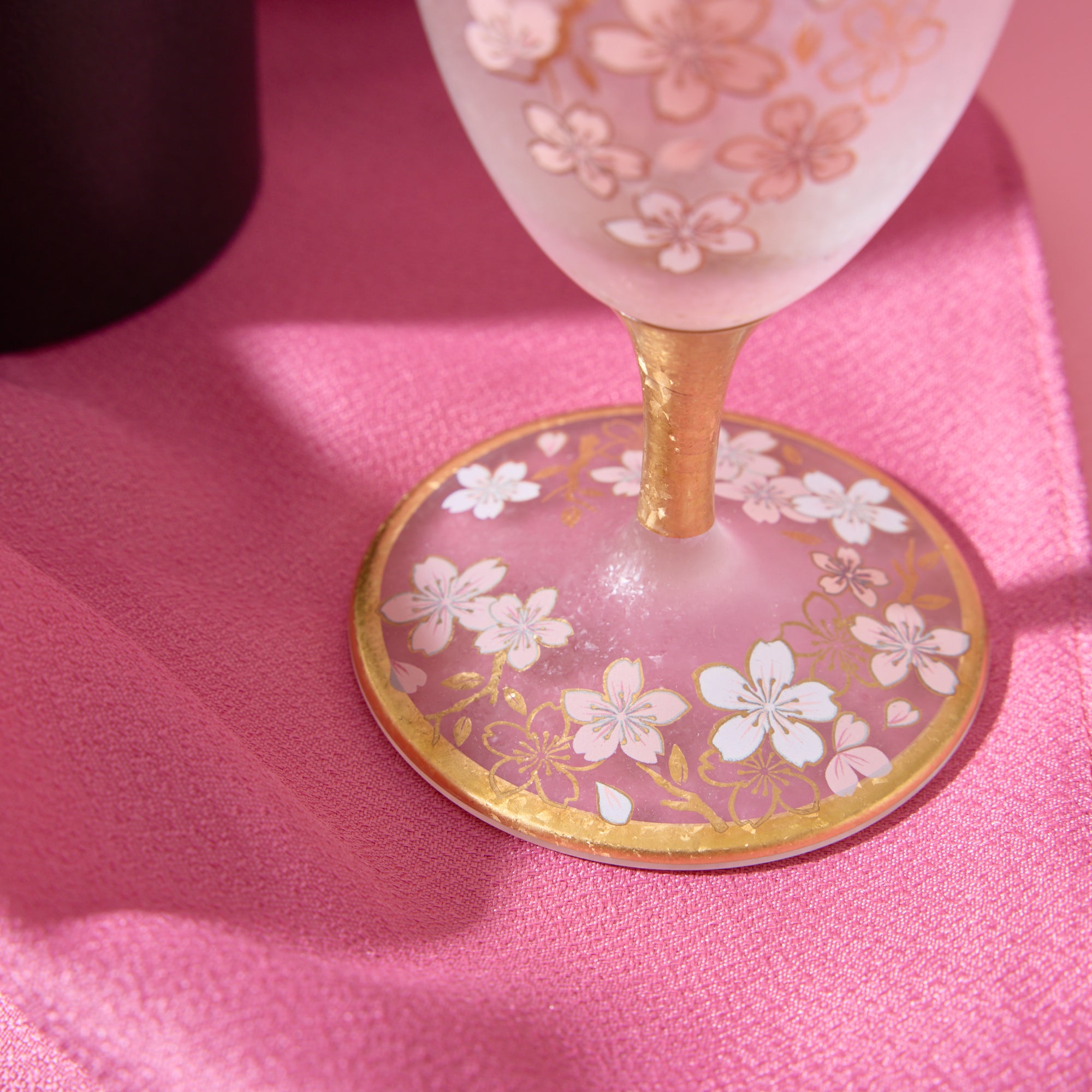 Sakura Gold Beer Glass