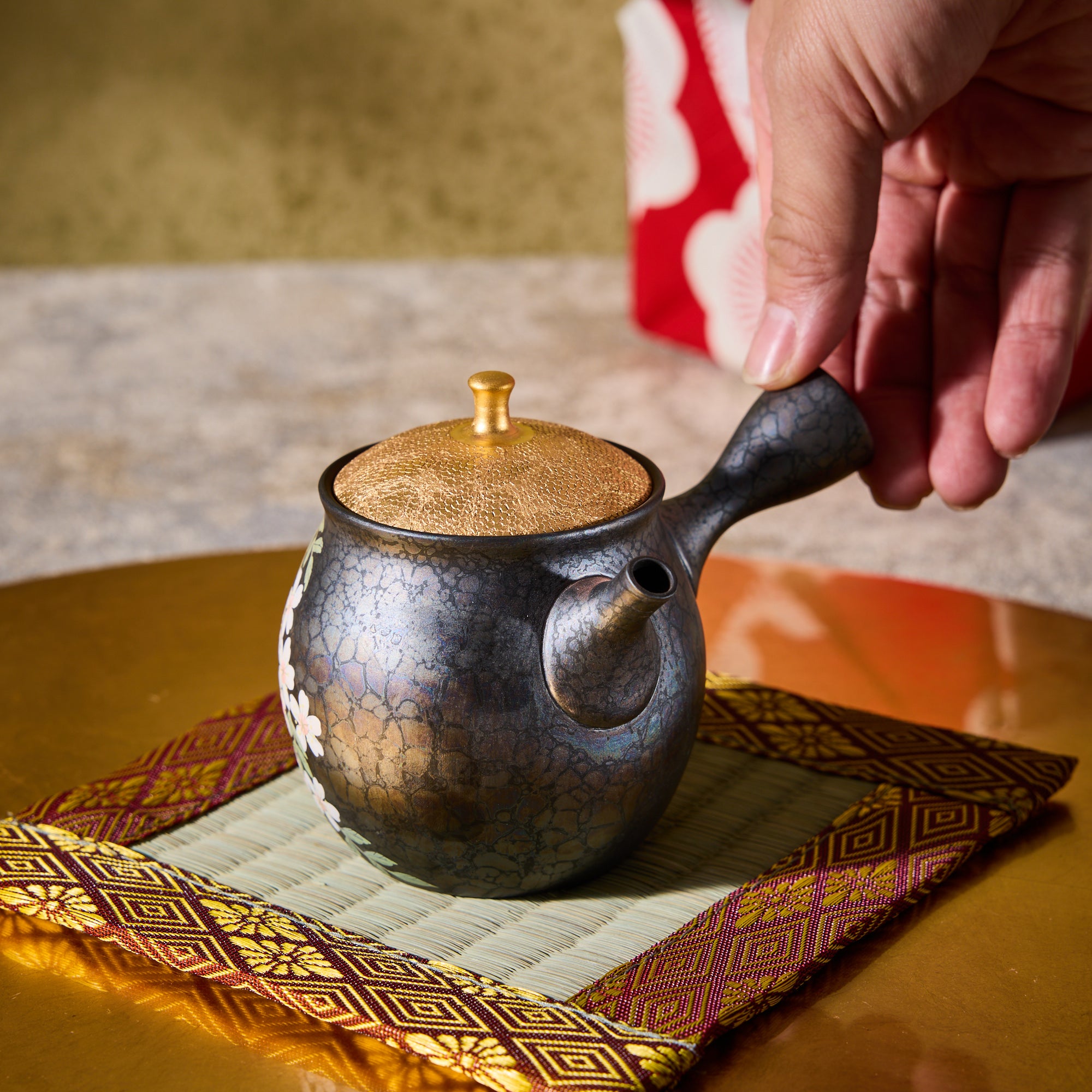 Shoryu Tokoname Ware Sakura Teapot