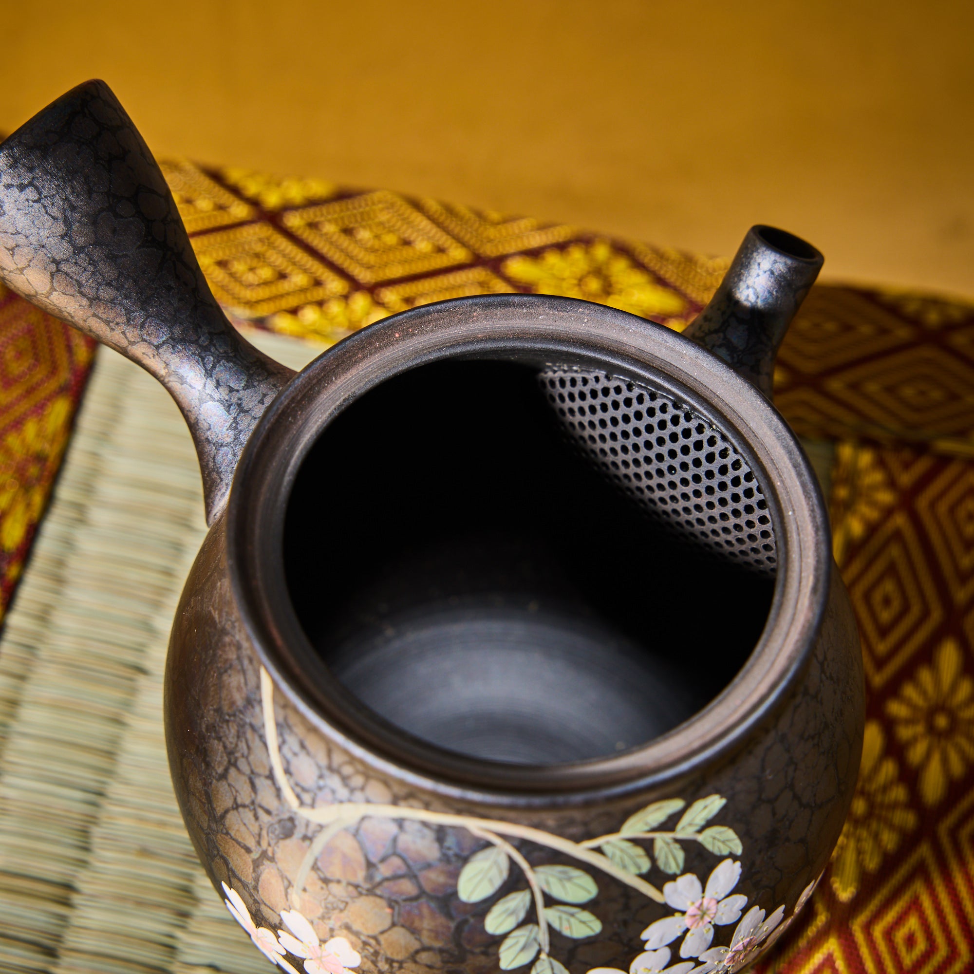 Shoryu Tokoname Ware Sakura Teapot