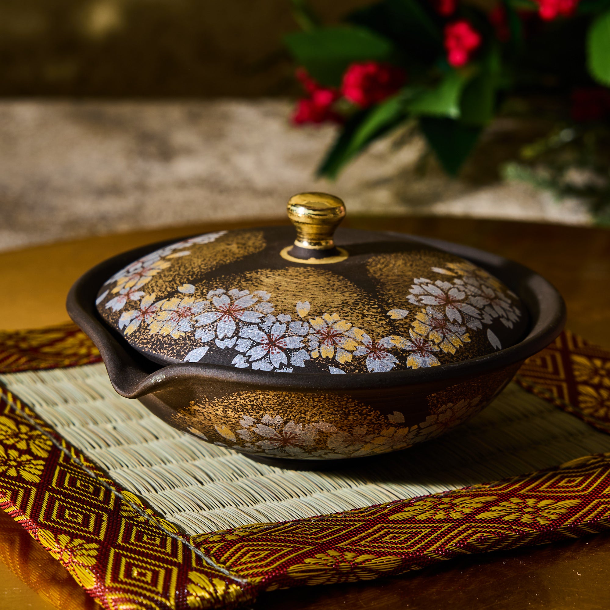 Yoshino Sakura Shiboridashi Teapot