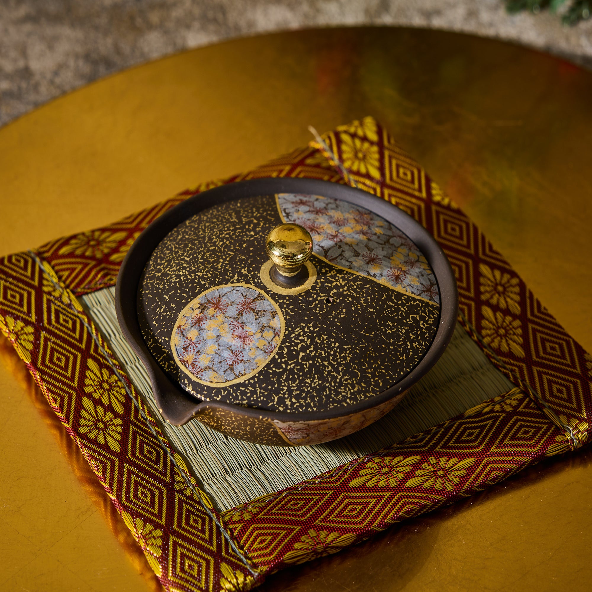 Sakura Shiboridashi Teapot