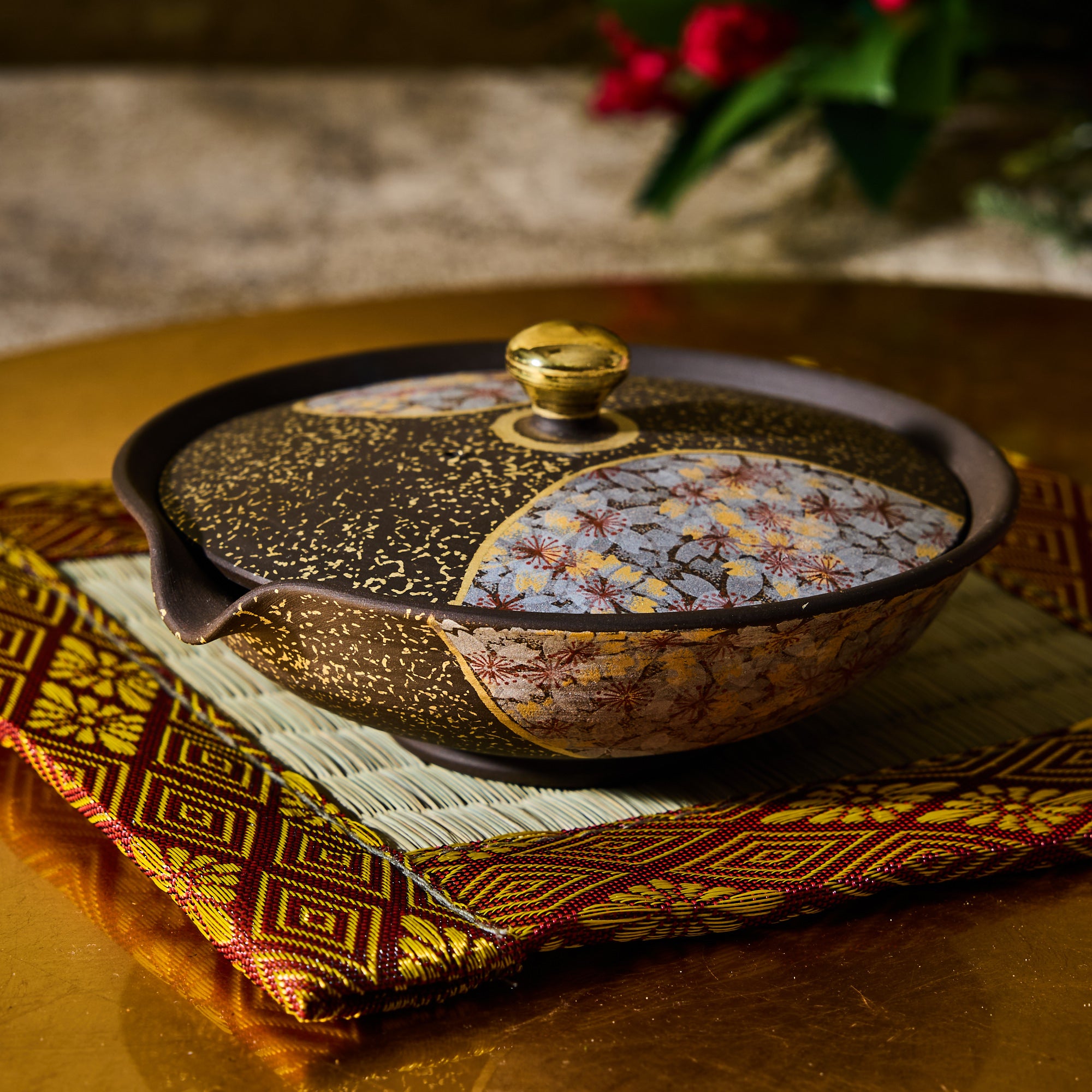 Sakura Shiboridashi Teapot