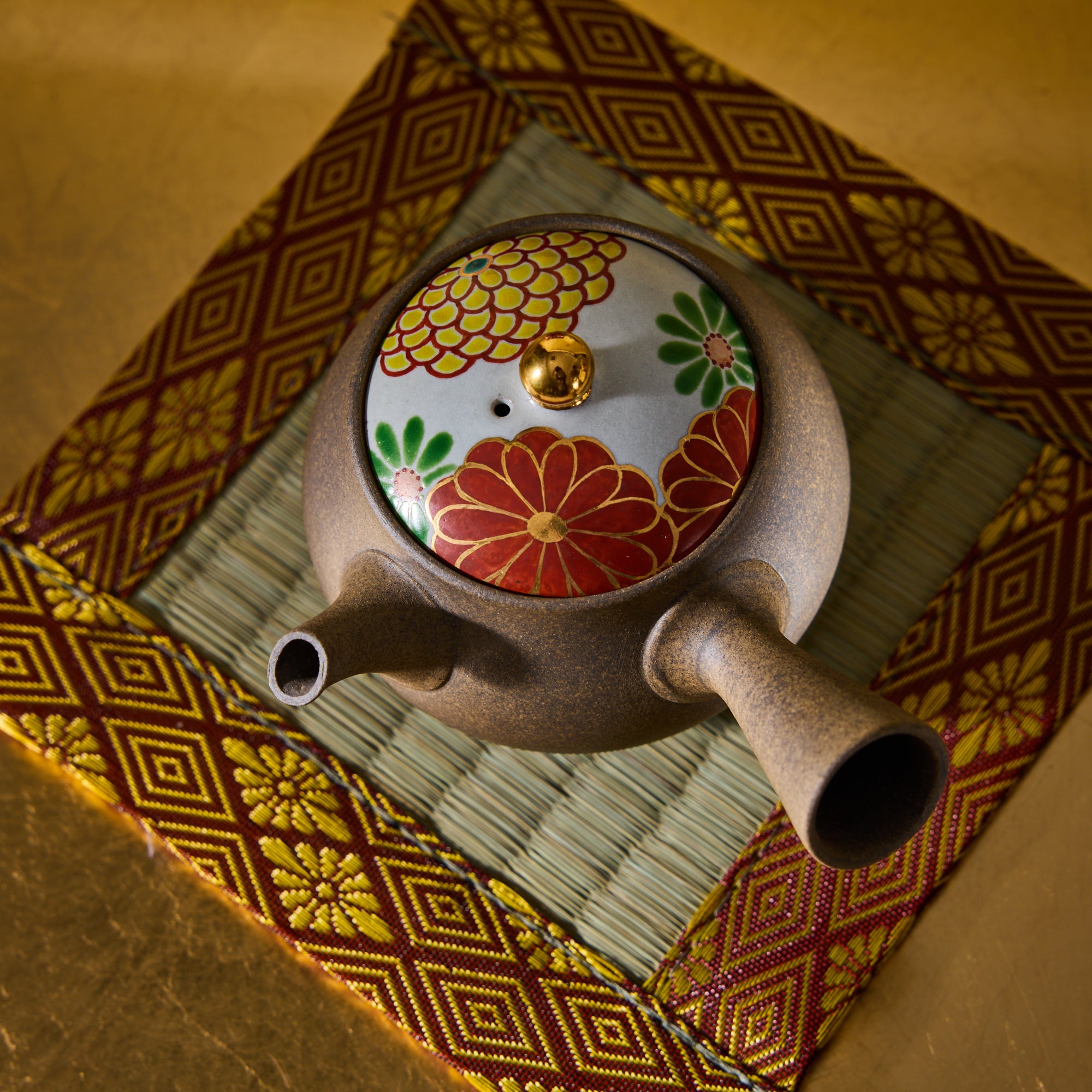 Chrysanthemum Tokoname Ware Teapot
