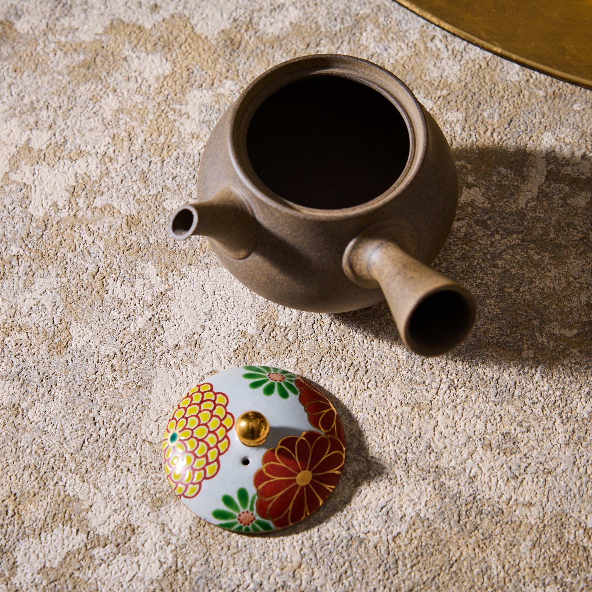 Chrysanthemum Tokoname Ware Teapot