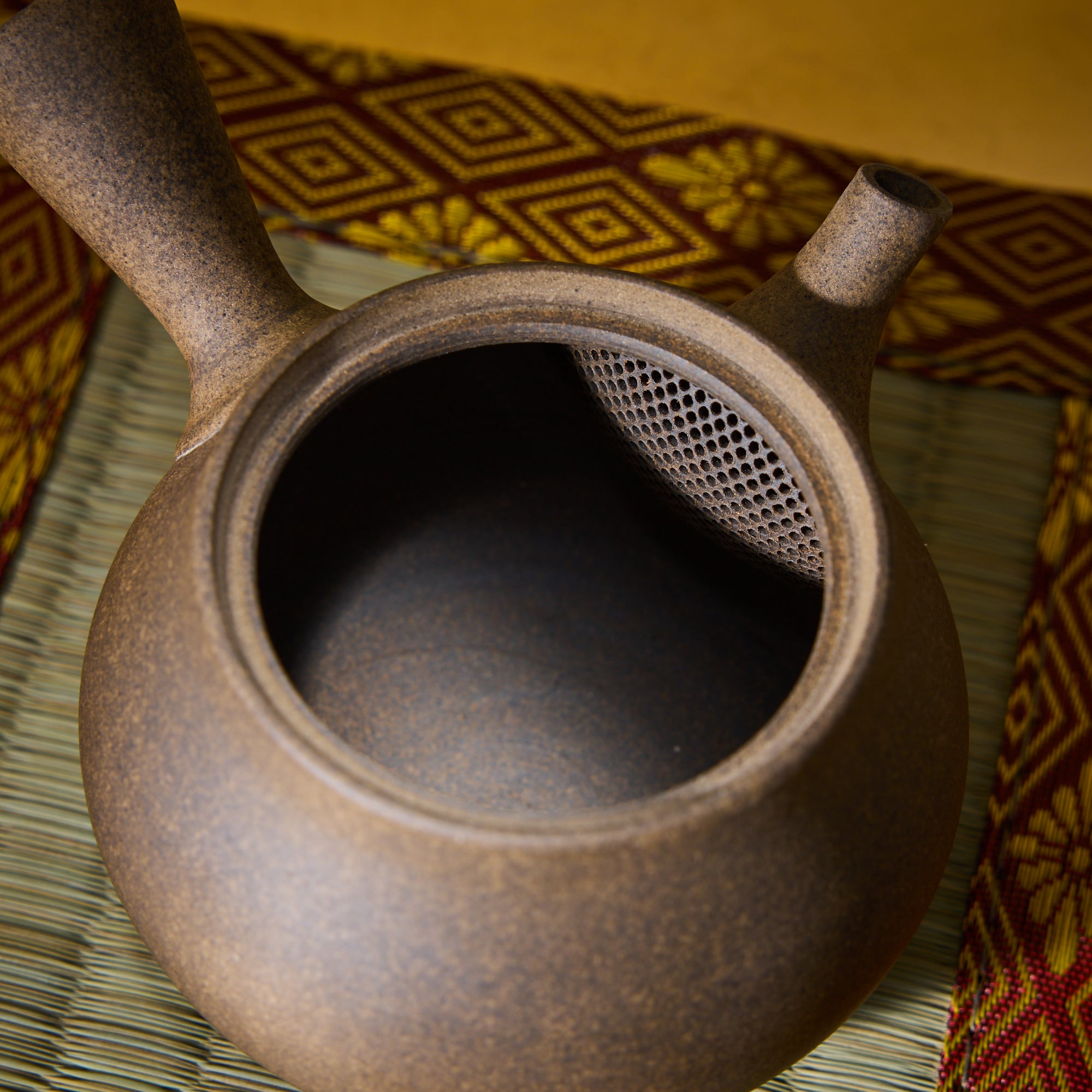 Chrysanthemum Tokoname Ware Teapot