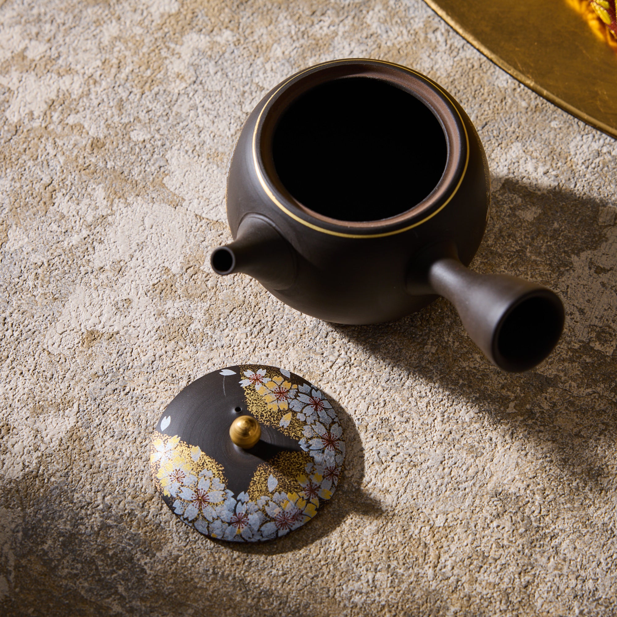 Yoshino Sakura & Gold Tokoname Ware Teapot