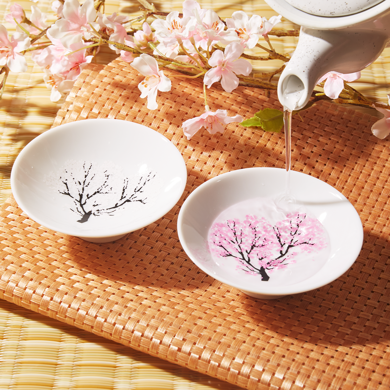 Color-Changing Sakura Sake Cups